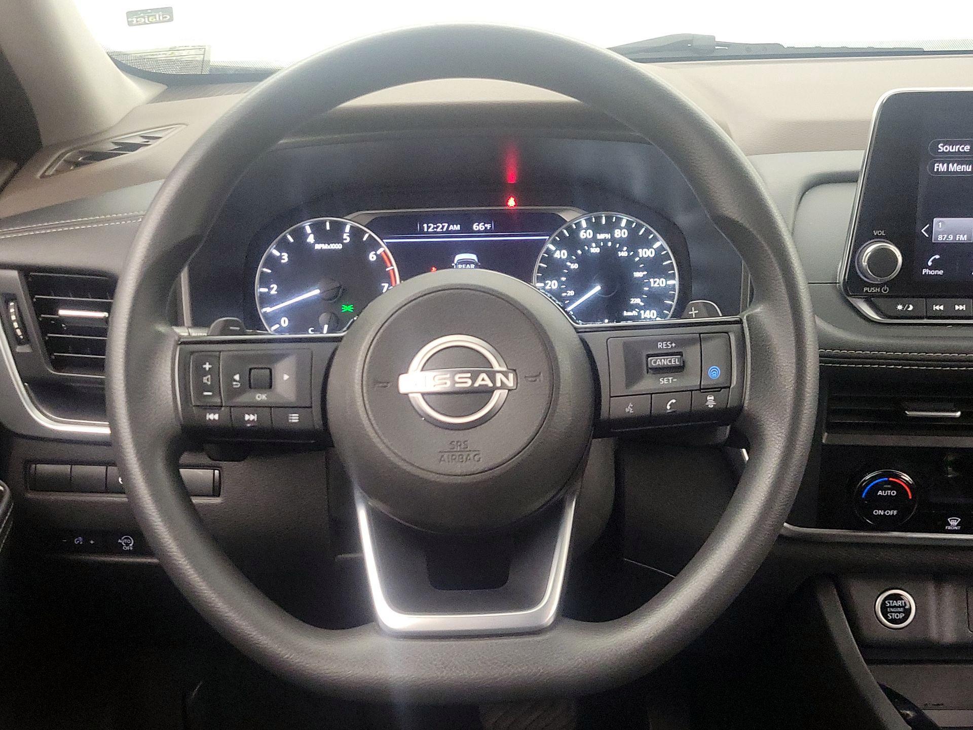 Thumbnail: 2023 Nissan Rogue - 10