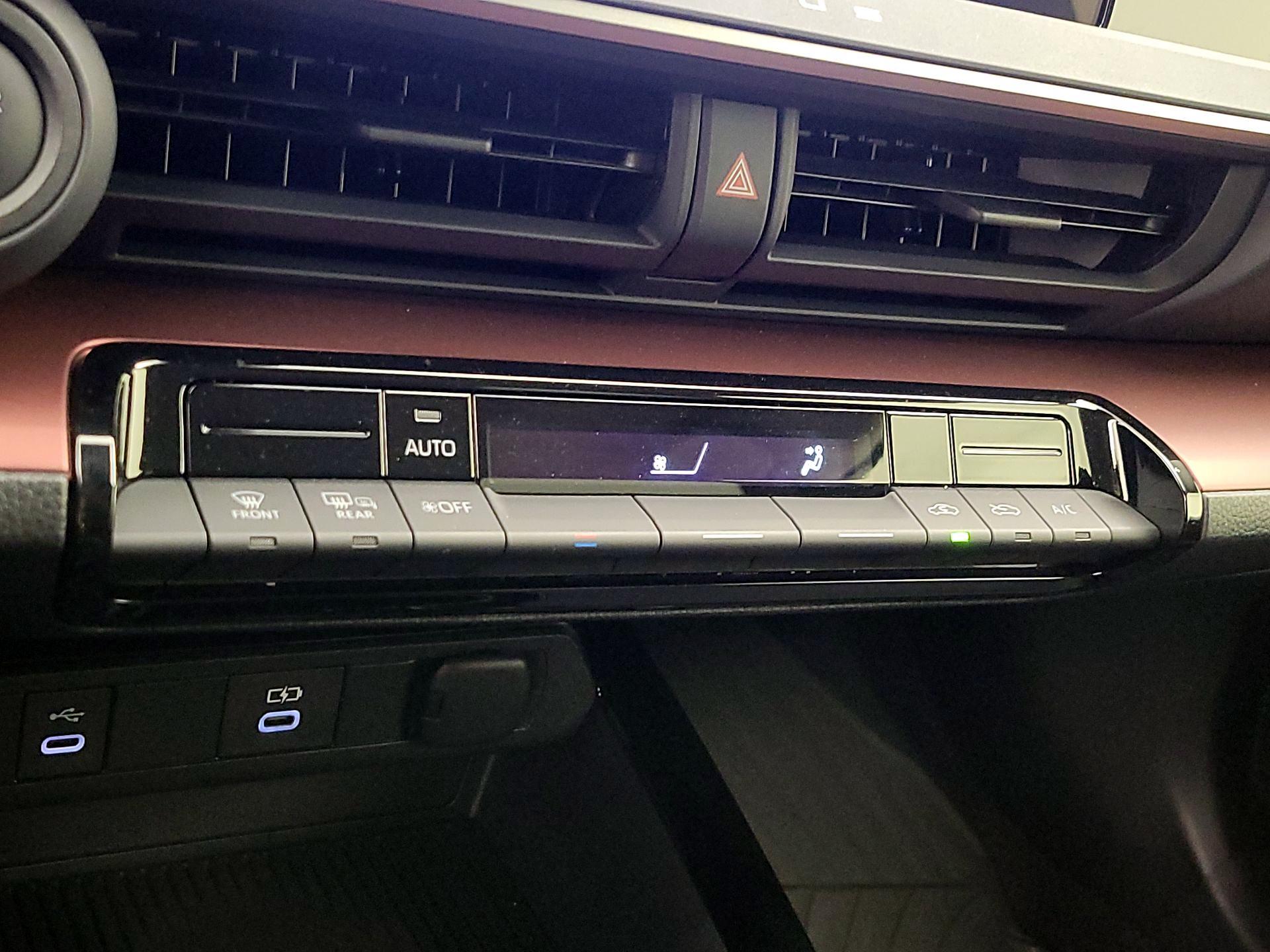 Thumbnail: 2025 Toyota Prius - 17