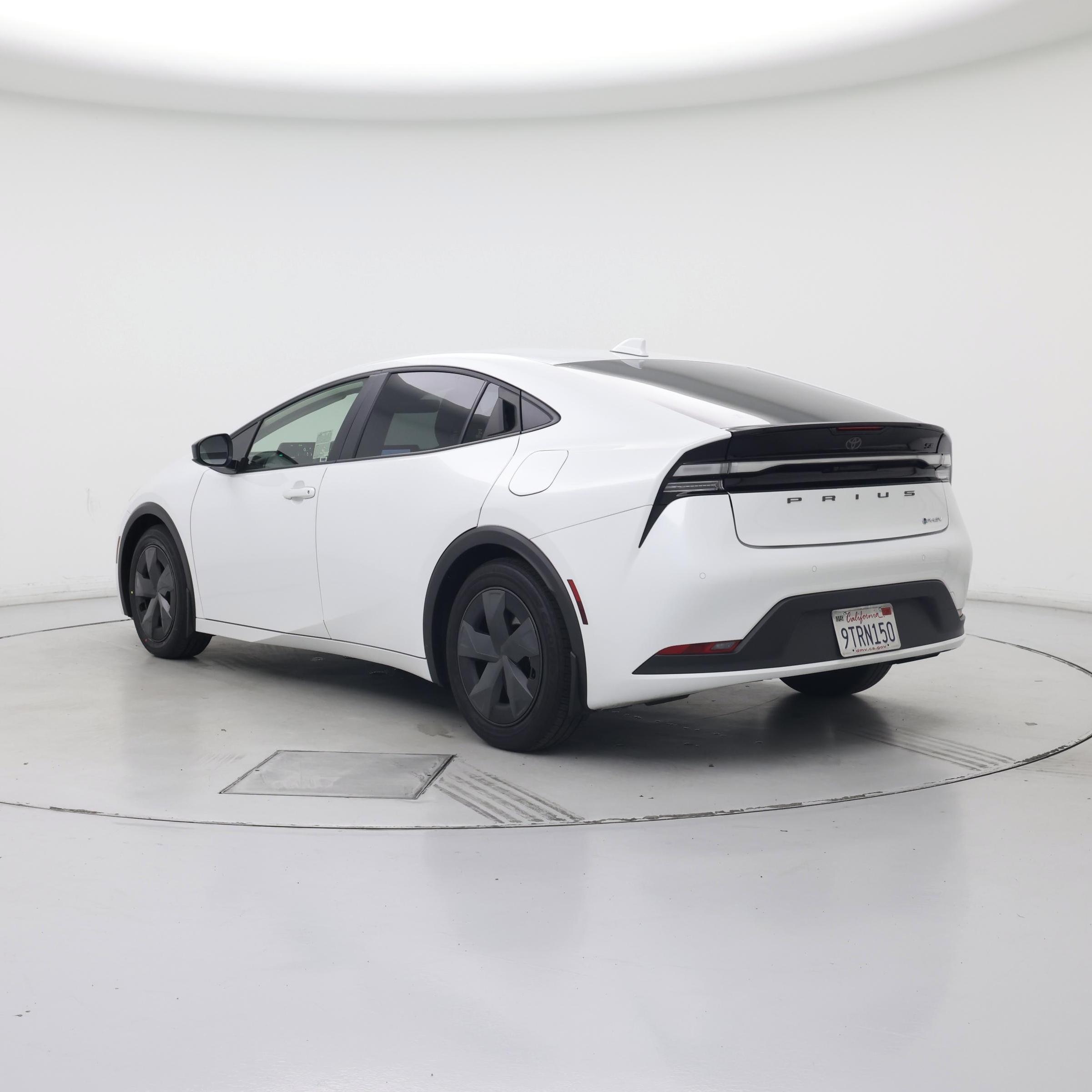 Thumbnail: 2025 Toyota Prius - 2