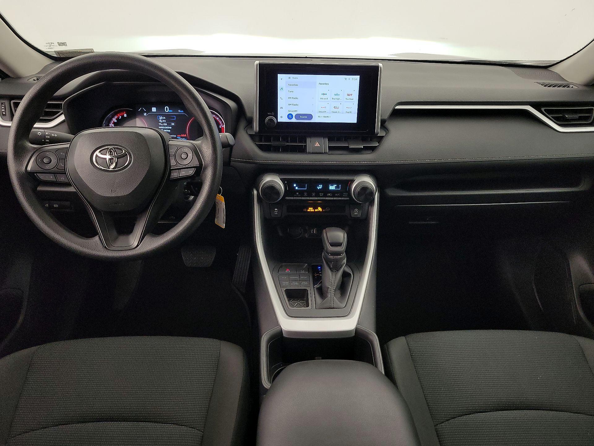 Thumbnail: 2025 Toyota RAV4 - 9