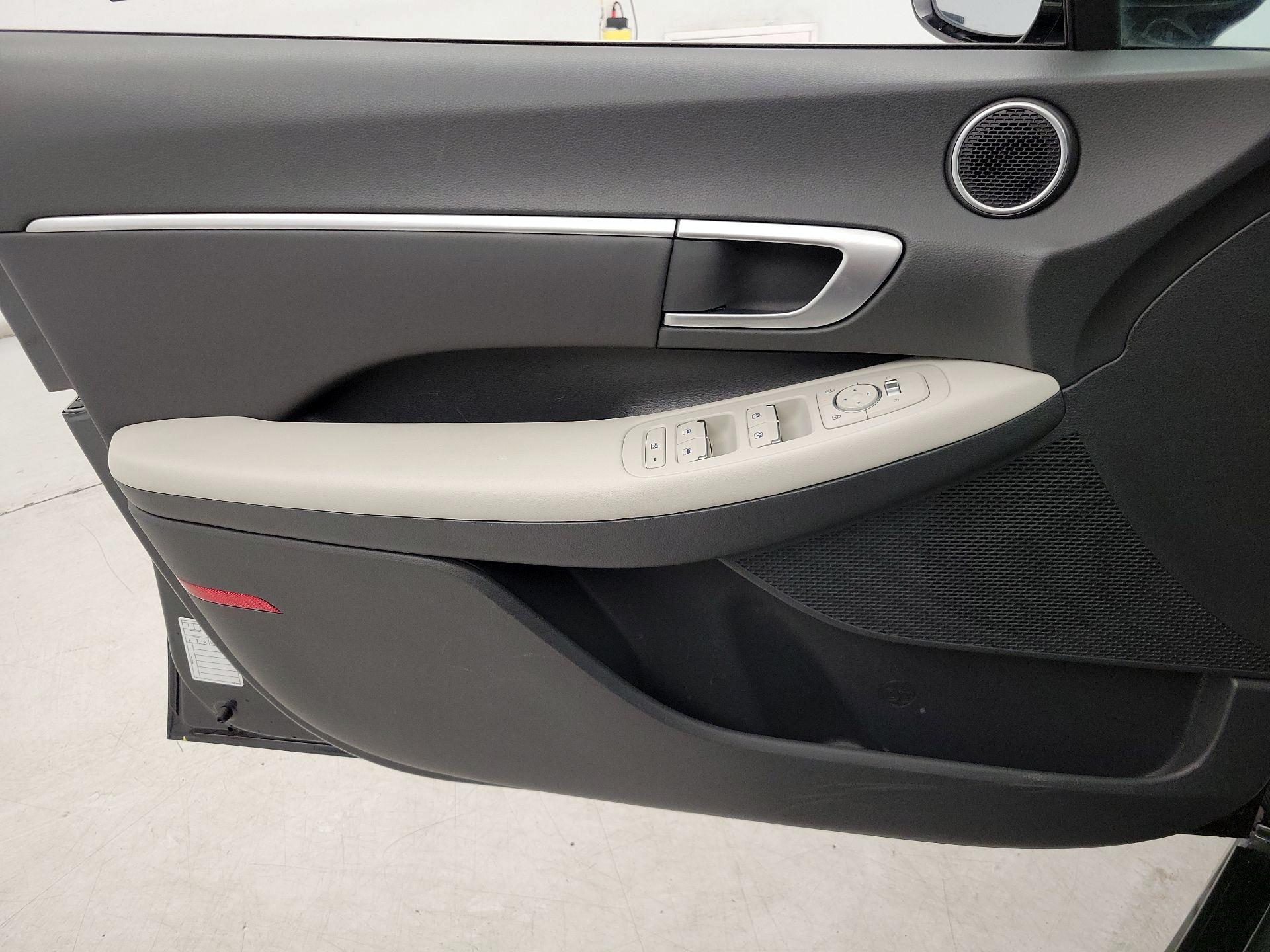 Thumbnail: 2025 Hyundai Sonata - 12