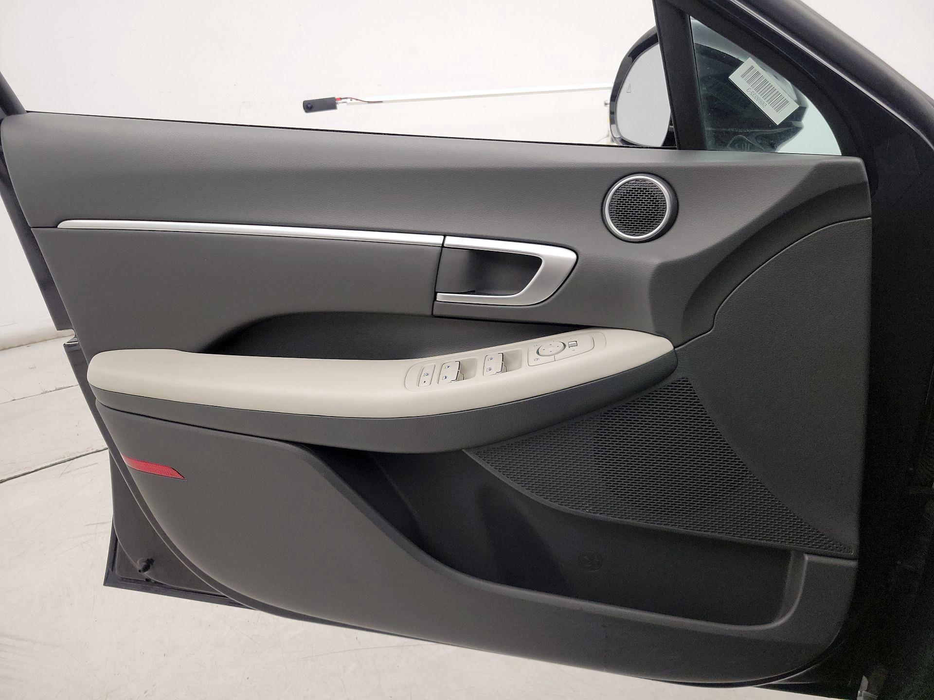 Thumbnail: 2025 Hyundai Sonata - 12