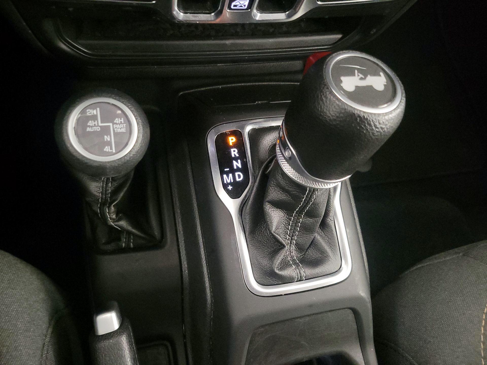 Thumbnail: 2024 Jeep Wrangler - 17