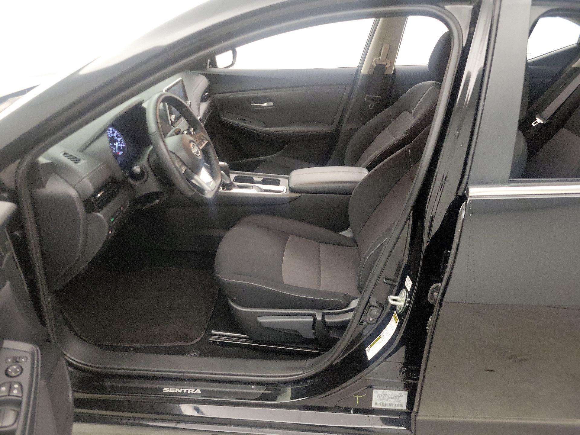 Thumbnail: 2025 Nissan Sentra - 11