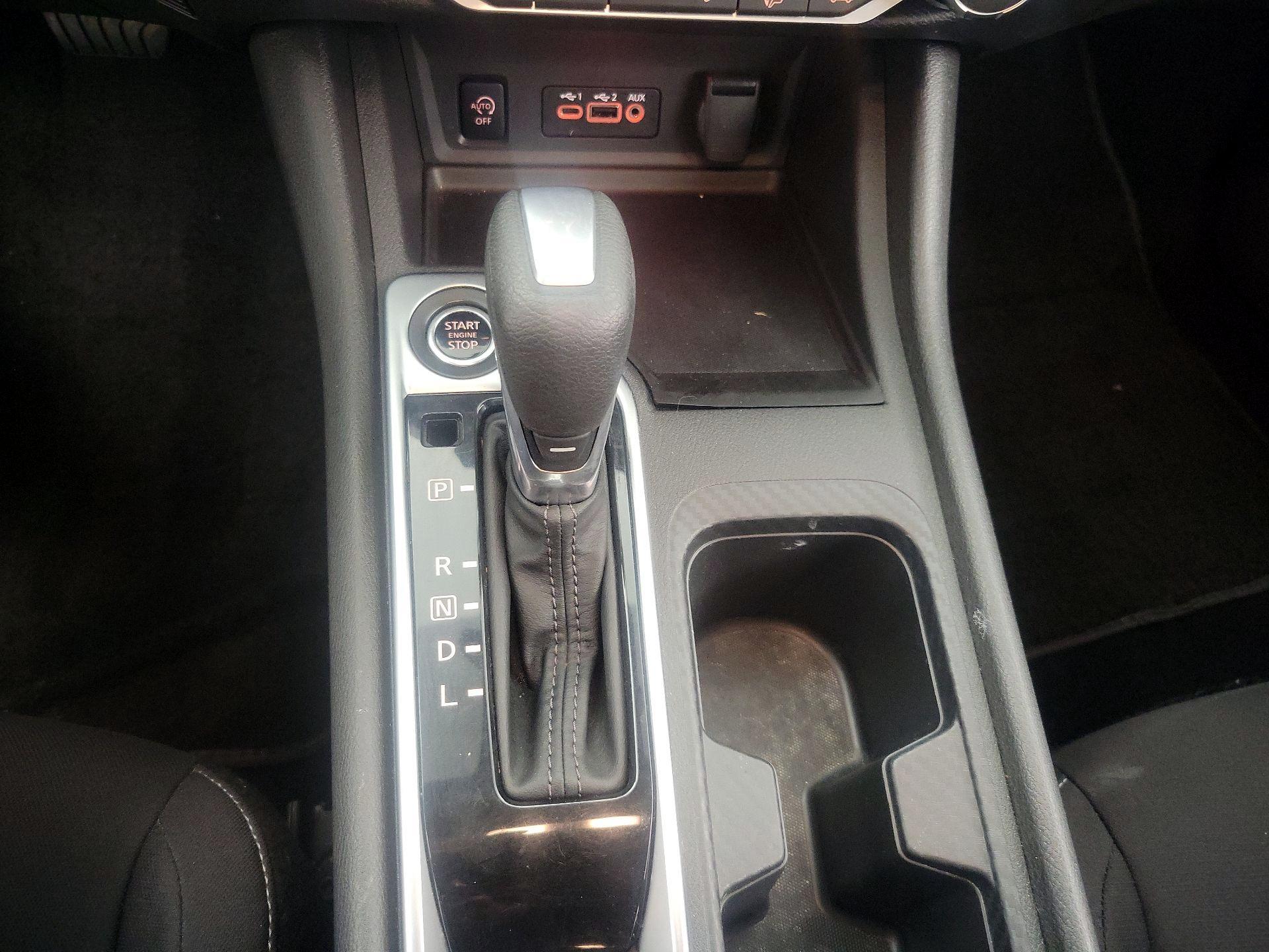 Thumbnail: 2025 Nissan Sentra - 17