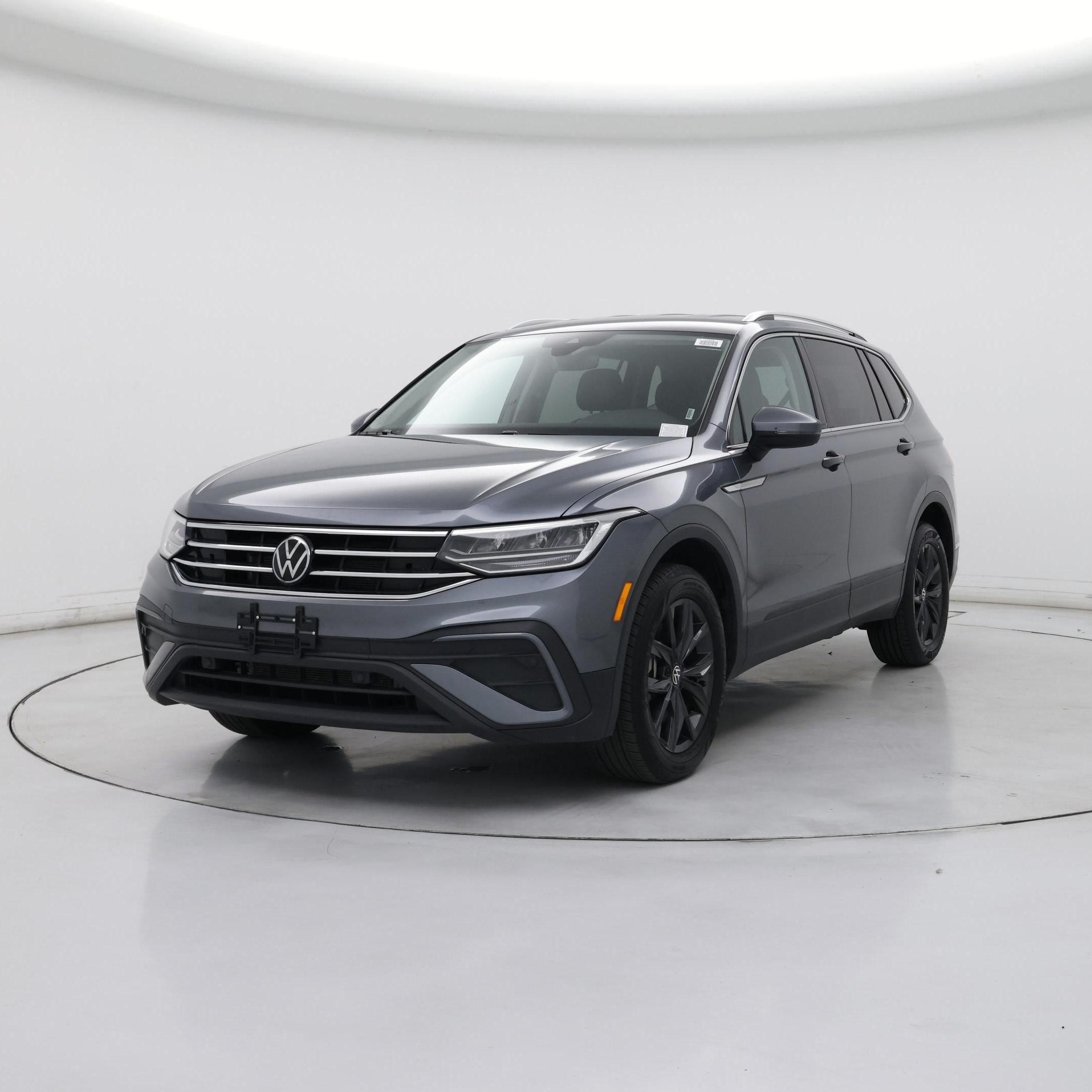 Thumbnail: 2024 Volkswagen Tiguan - 4