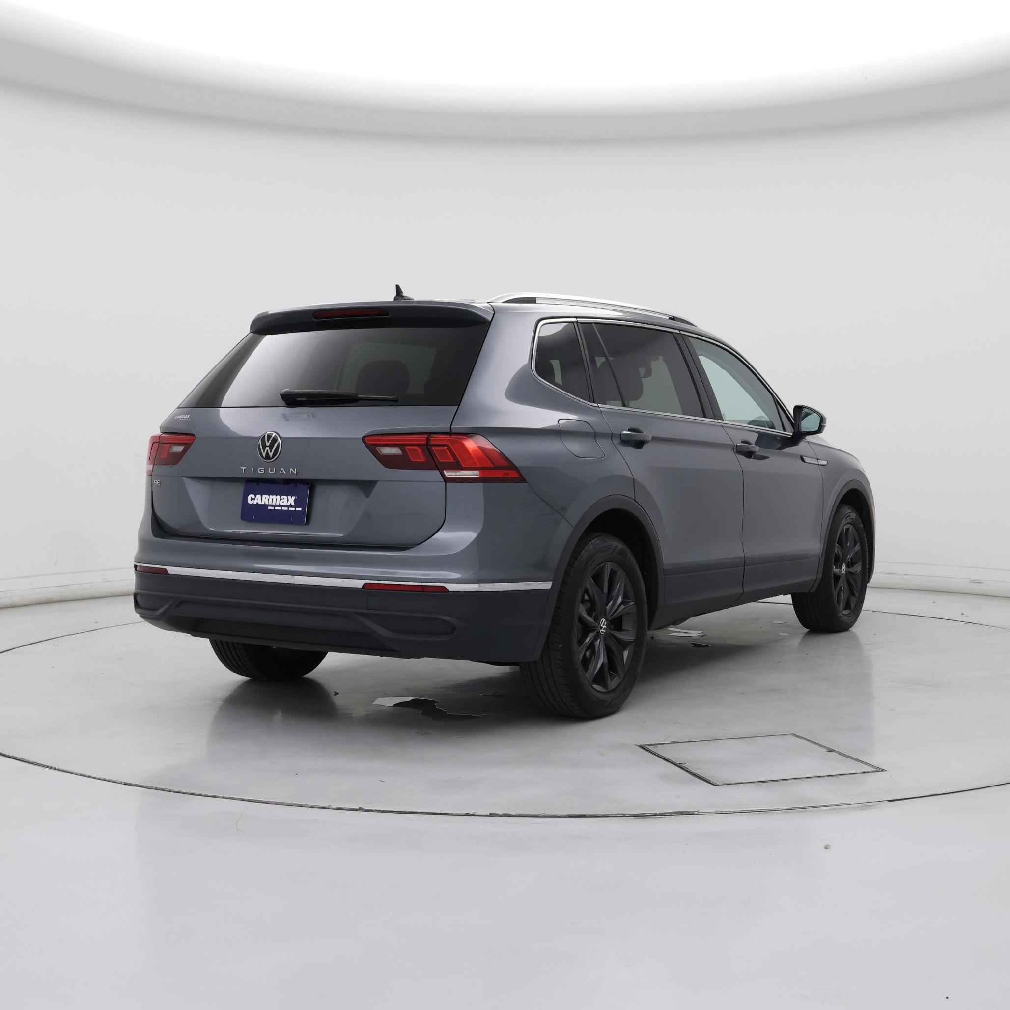 Thumbnail: 2024 Volkswagen Tiguan - 8