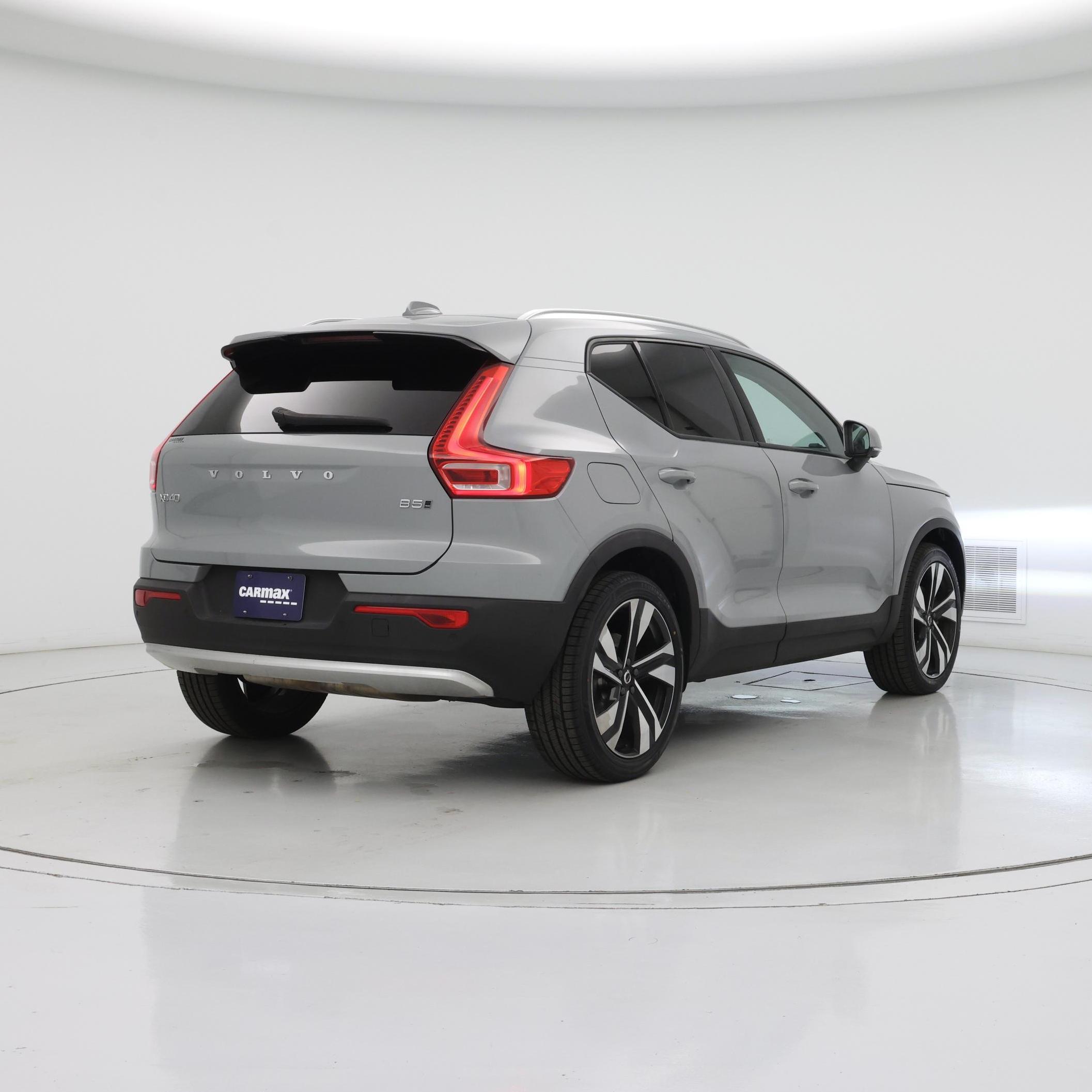 Thumbnail: 2024 Volvo XC40 - 8