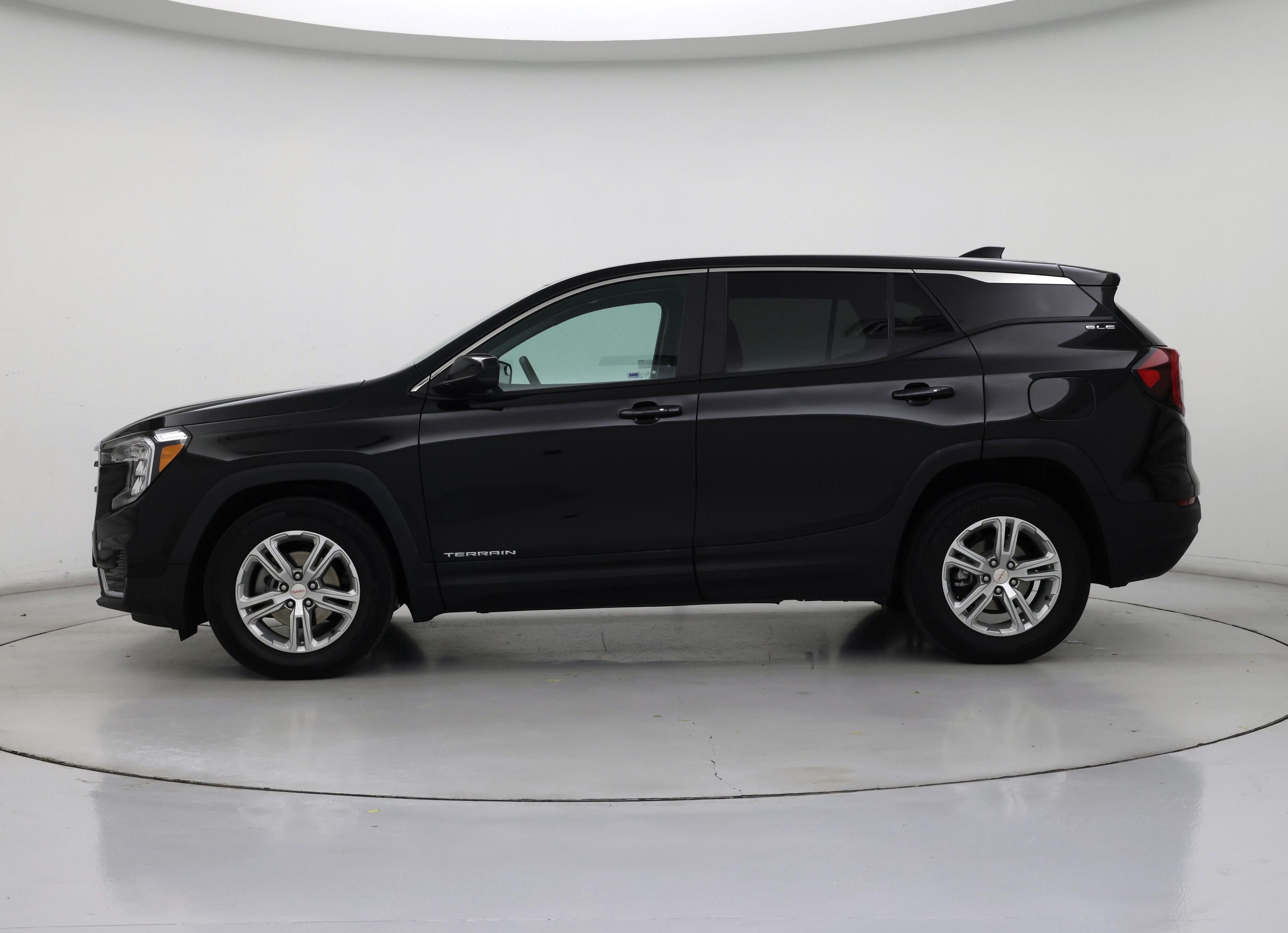 Thumbnail: 2023 GMC Terrain - 3