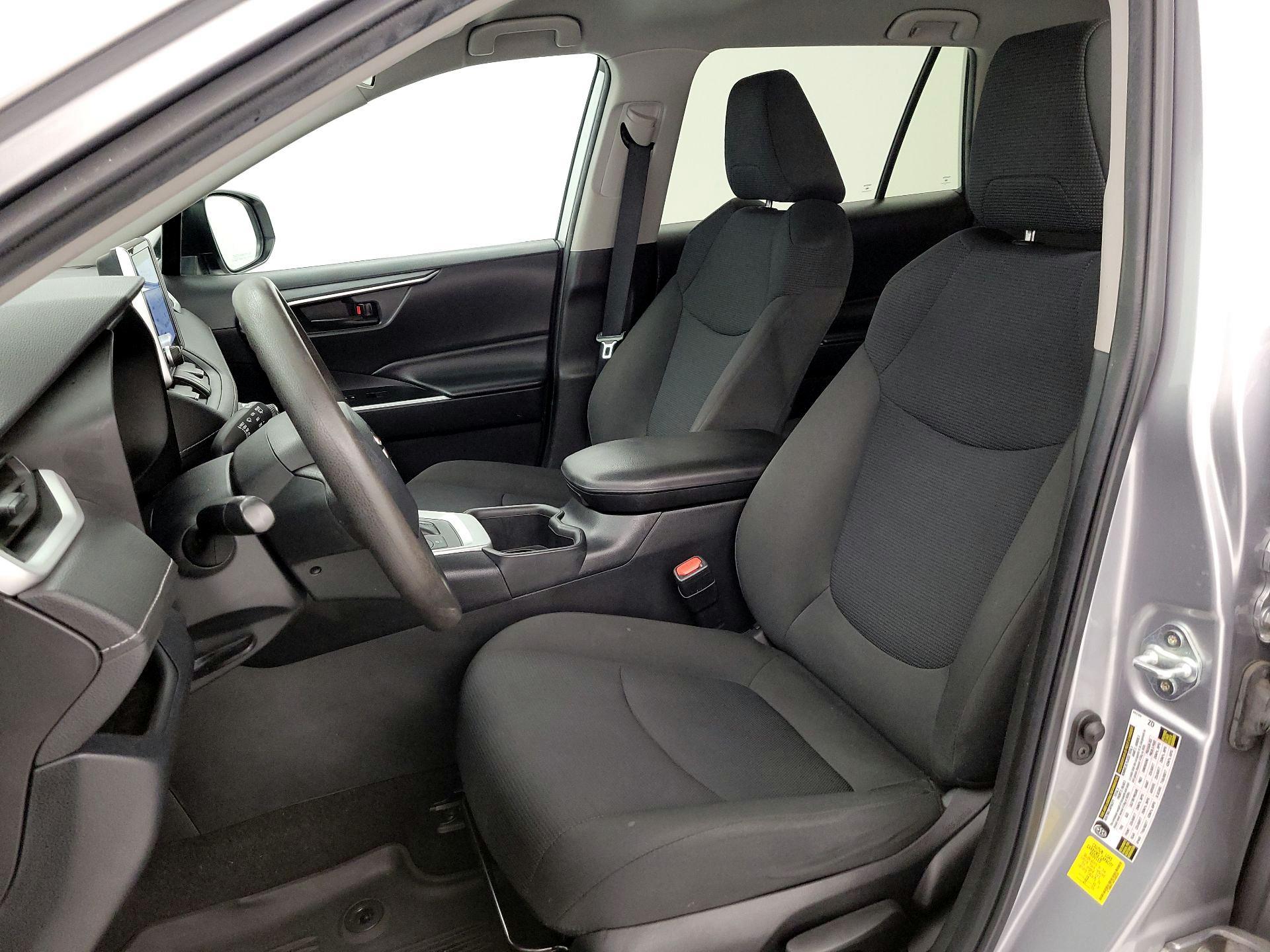 Thumbnail: 2023 Toyota RAV4 - 11