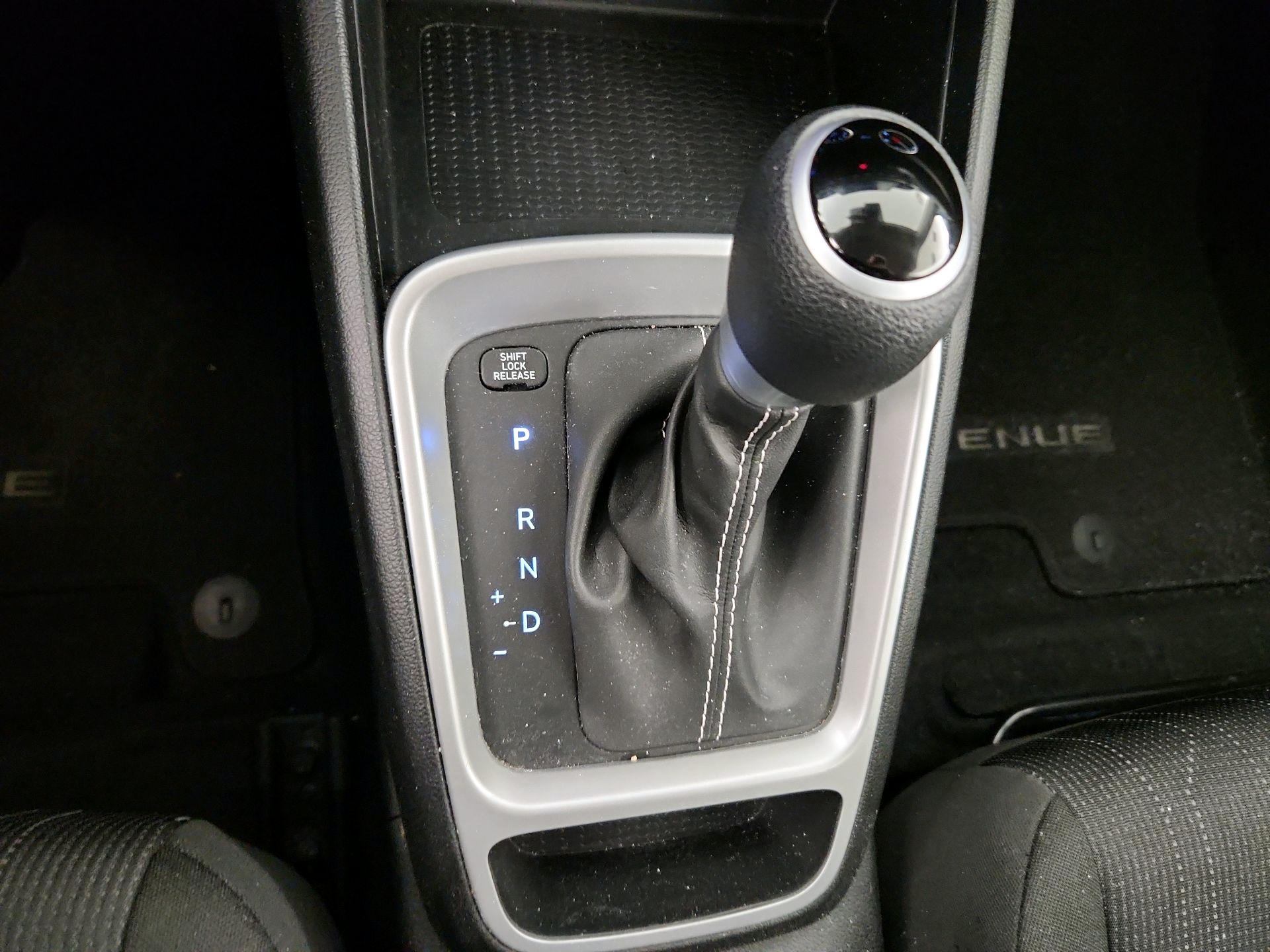 Thumbnail: 2025 Hyundai Venue - 17