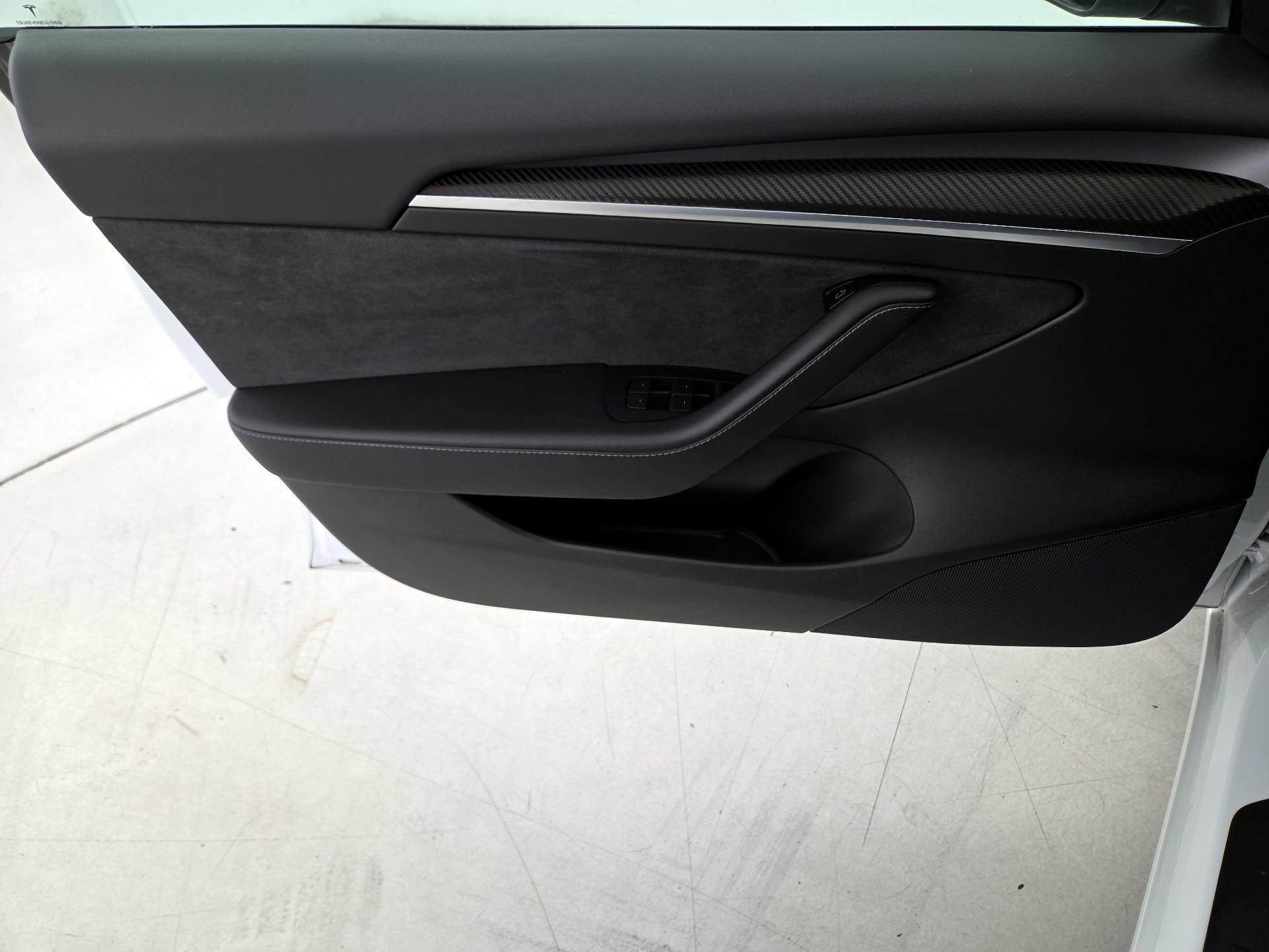 Thumbnail: 2022 Tesla Model 3 - 12