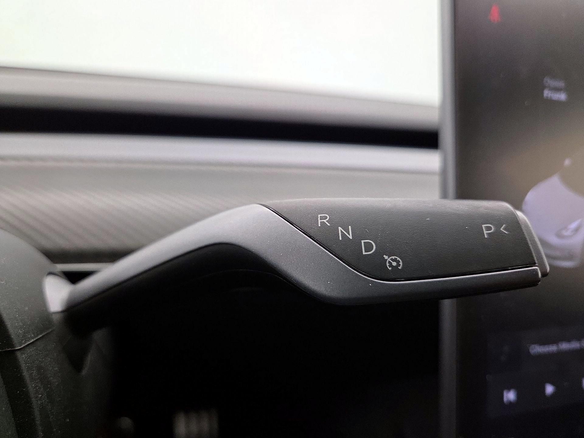 Thumbnail: 2022 Tesla Model 3 - 17