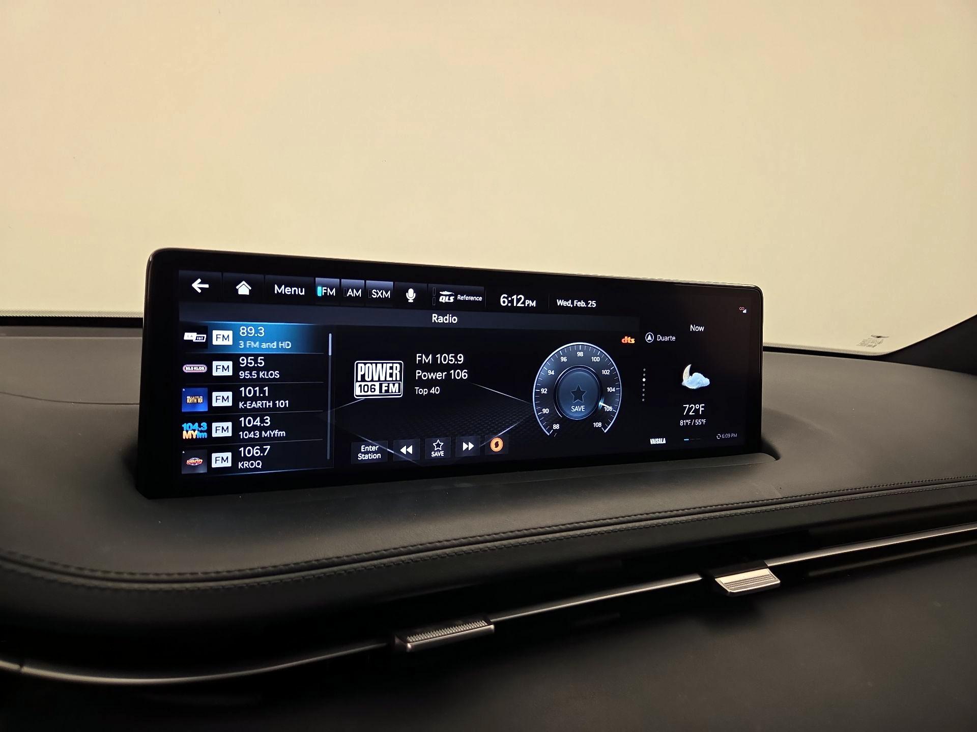 Thumbnail: 2023 Genesis GV70 - 16