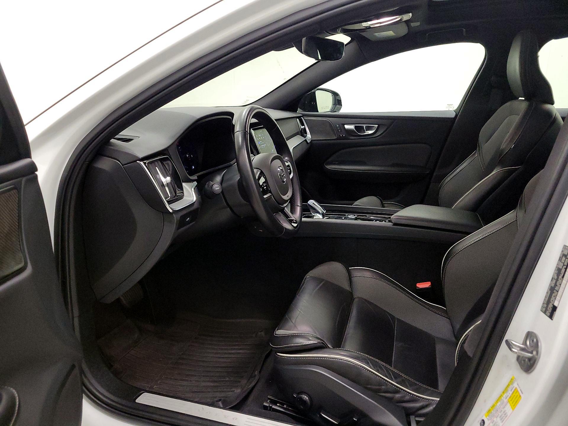 Thumbnail: 2024 Volvo S60 - 11