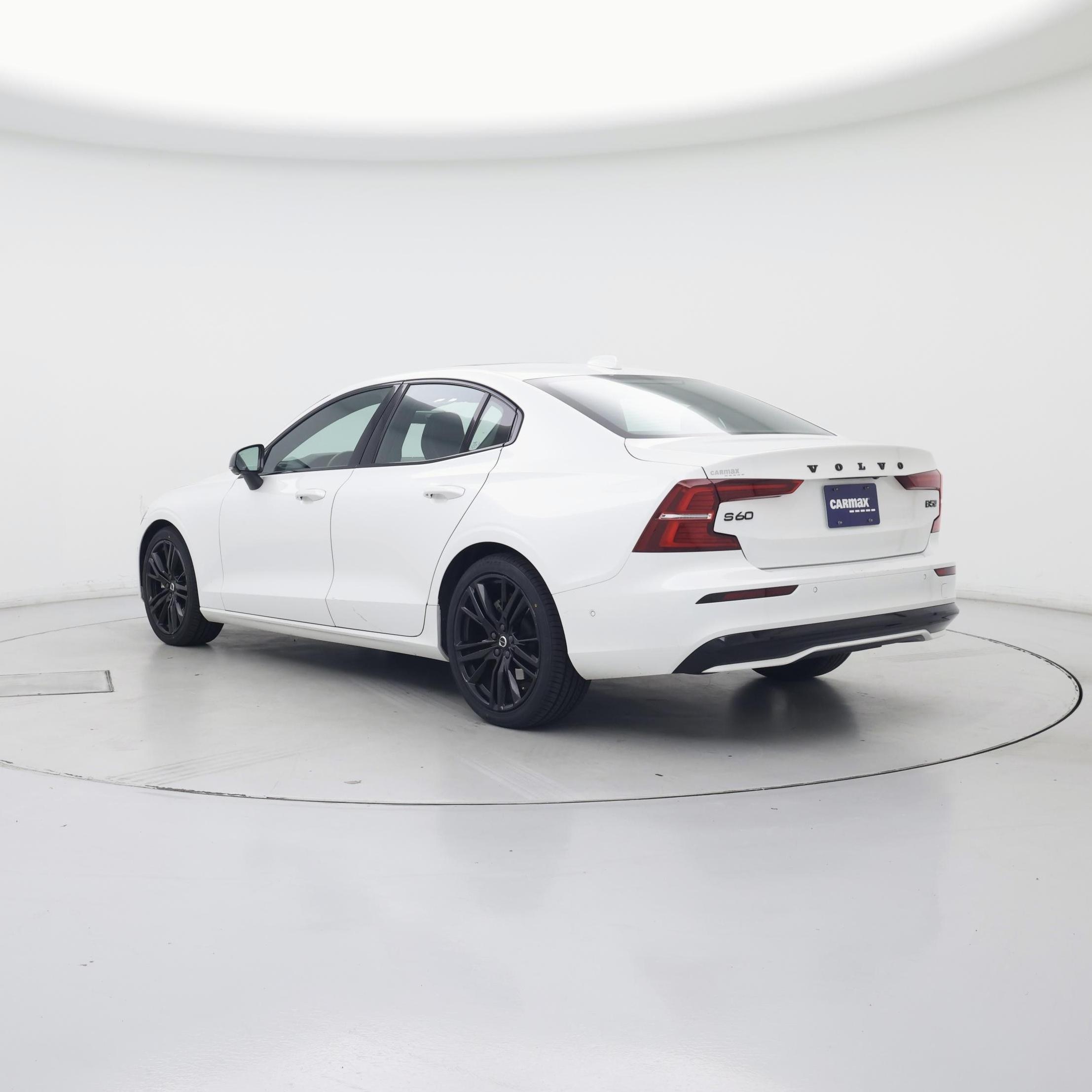 Thumbnail: 2024 Volvo S60 - 2