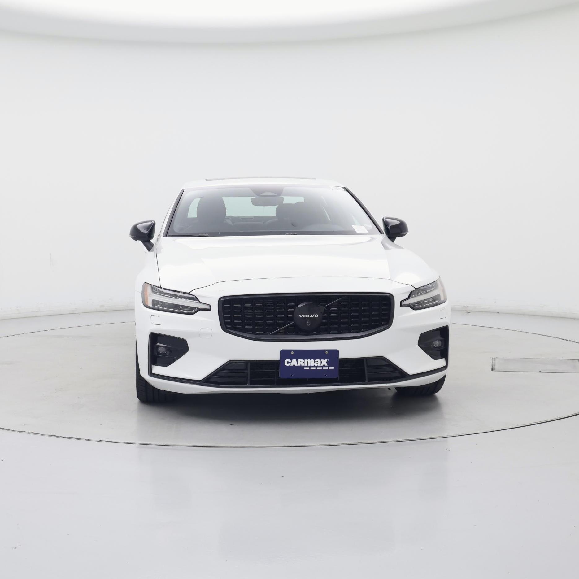 Thumbnail: 2024 Volvo S60 - 5