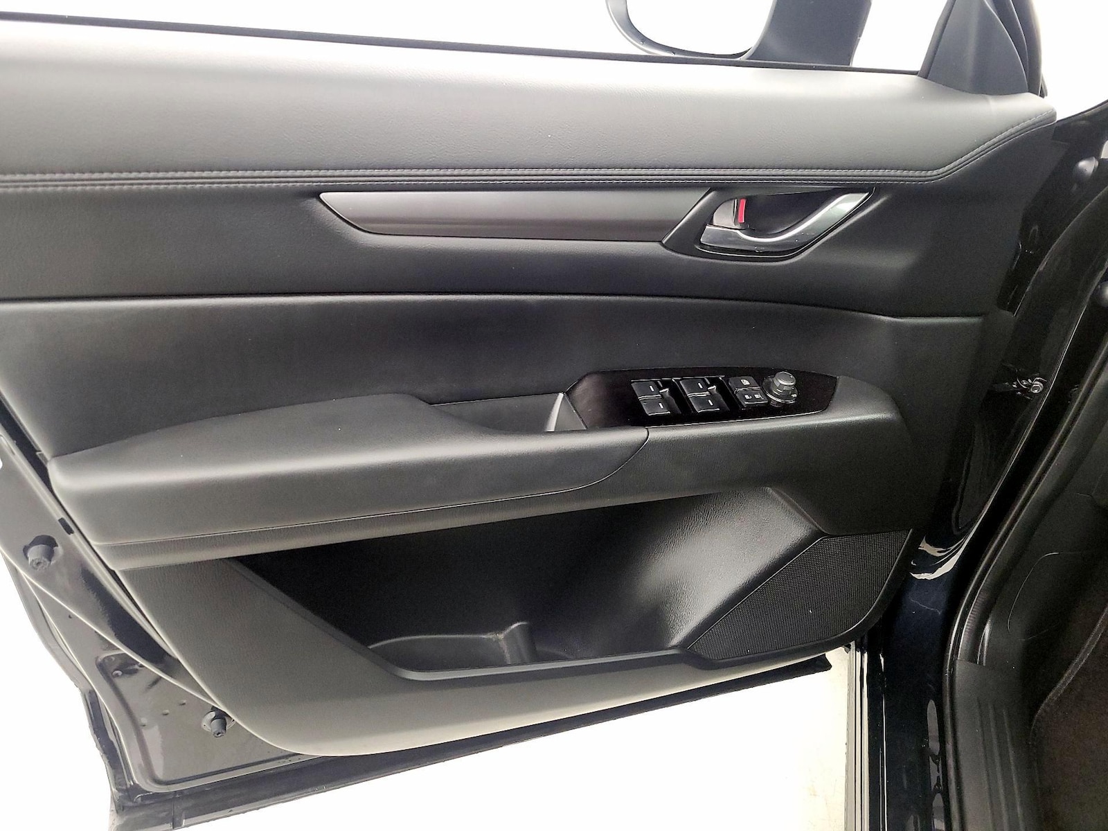 2025 Mazda CX-5 S Preferred package - Photo 13