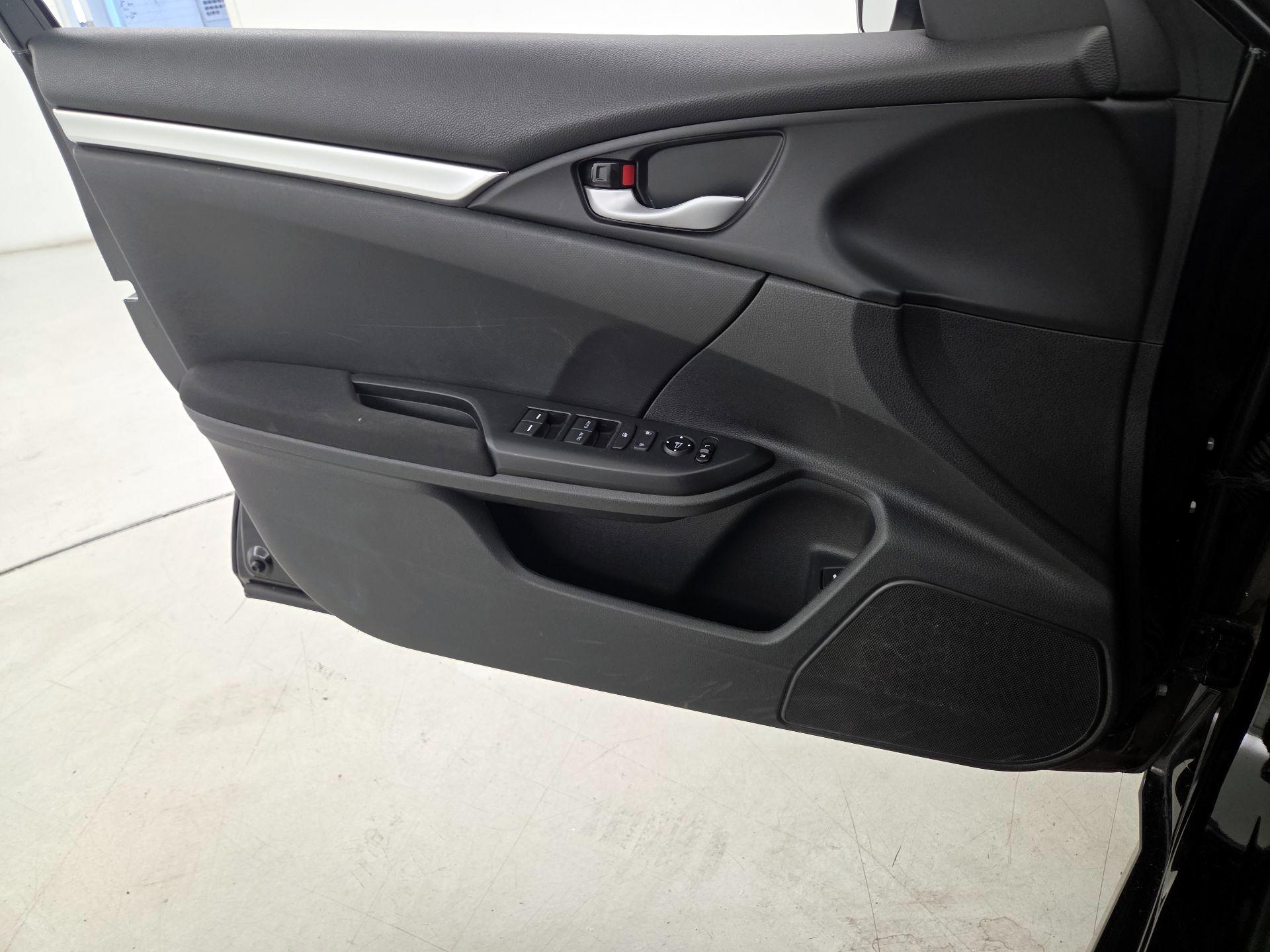 Thumbnail: 2020 Honda Civic - 12