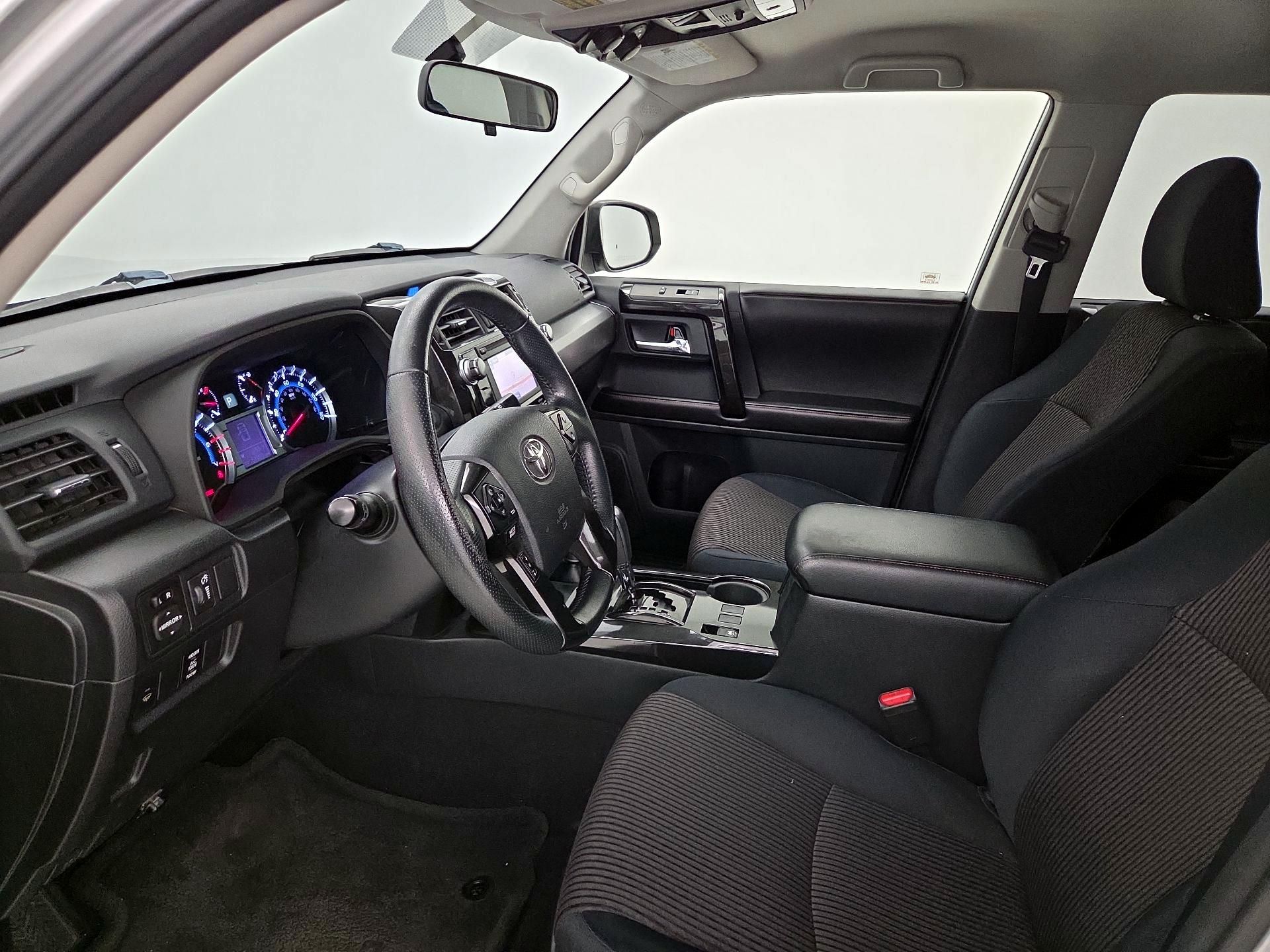 Thumbnail: 2015 Toyota 4Runner - 11