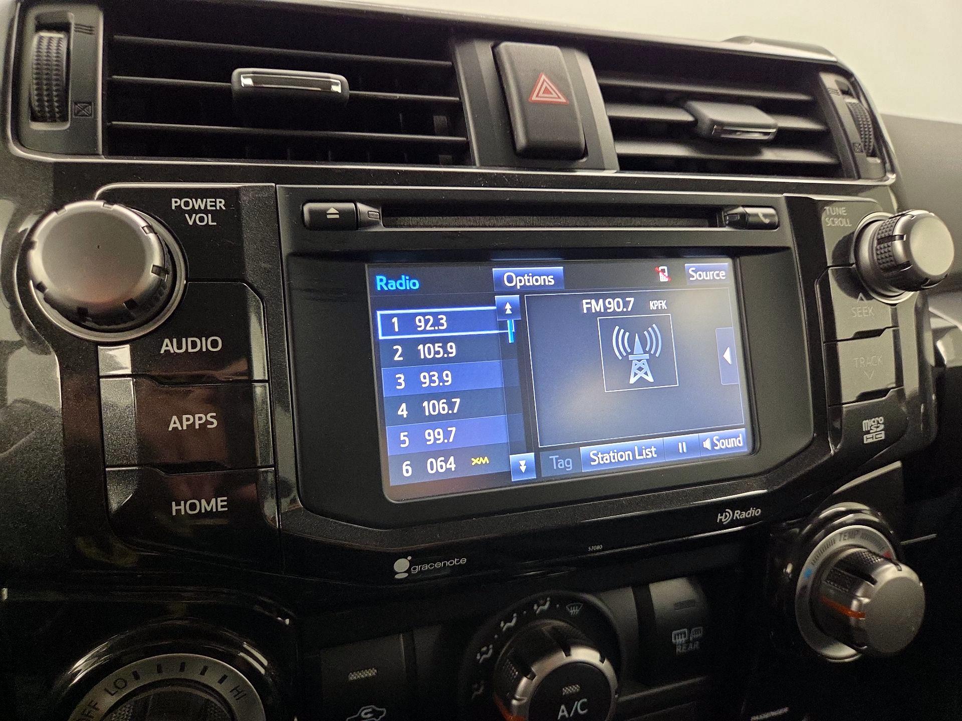 Thumbnail: 2015 Toyota 4Runner - 16