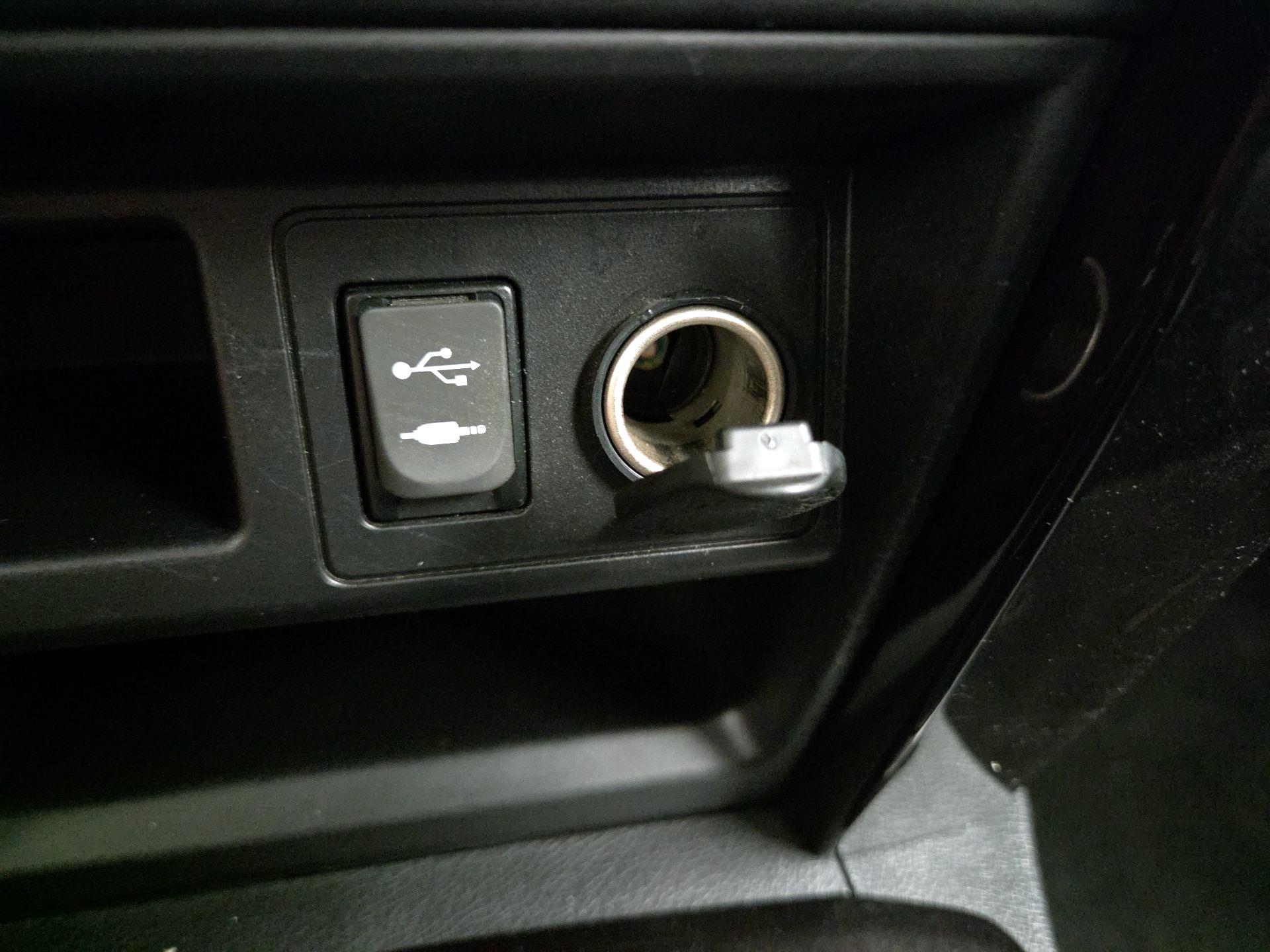 Thumbnail: 2015 Toyota 4Runner - 19