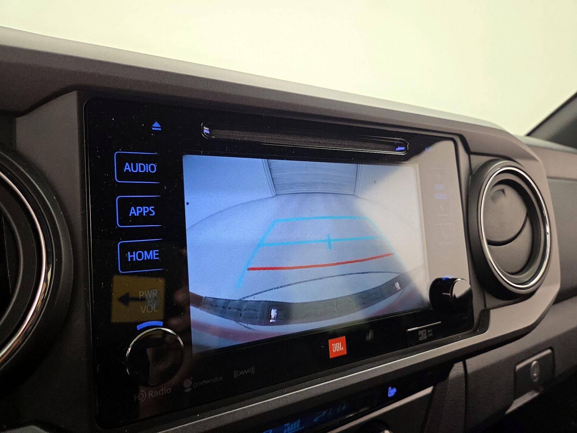 Thumbnail: 2019 Toyota Tacoma - 15