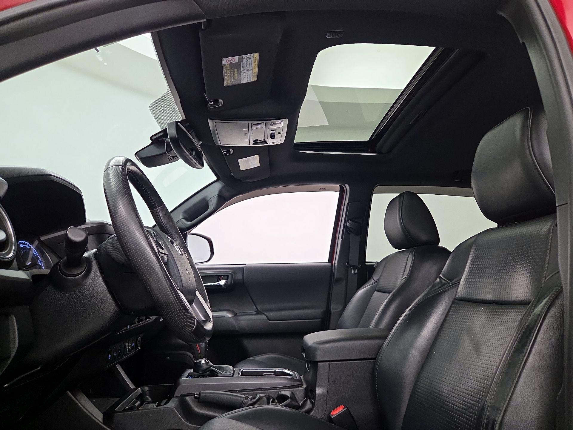 Thumbnail: 2019 Toyota Tacoma - 20