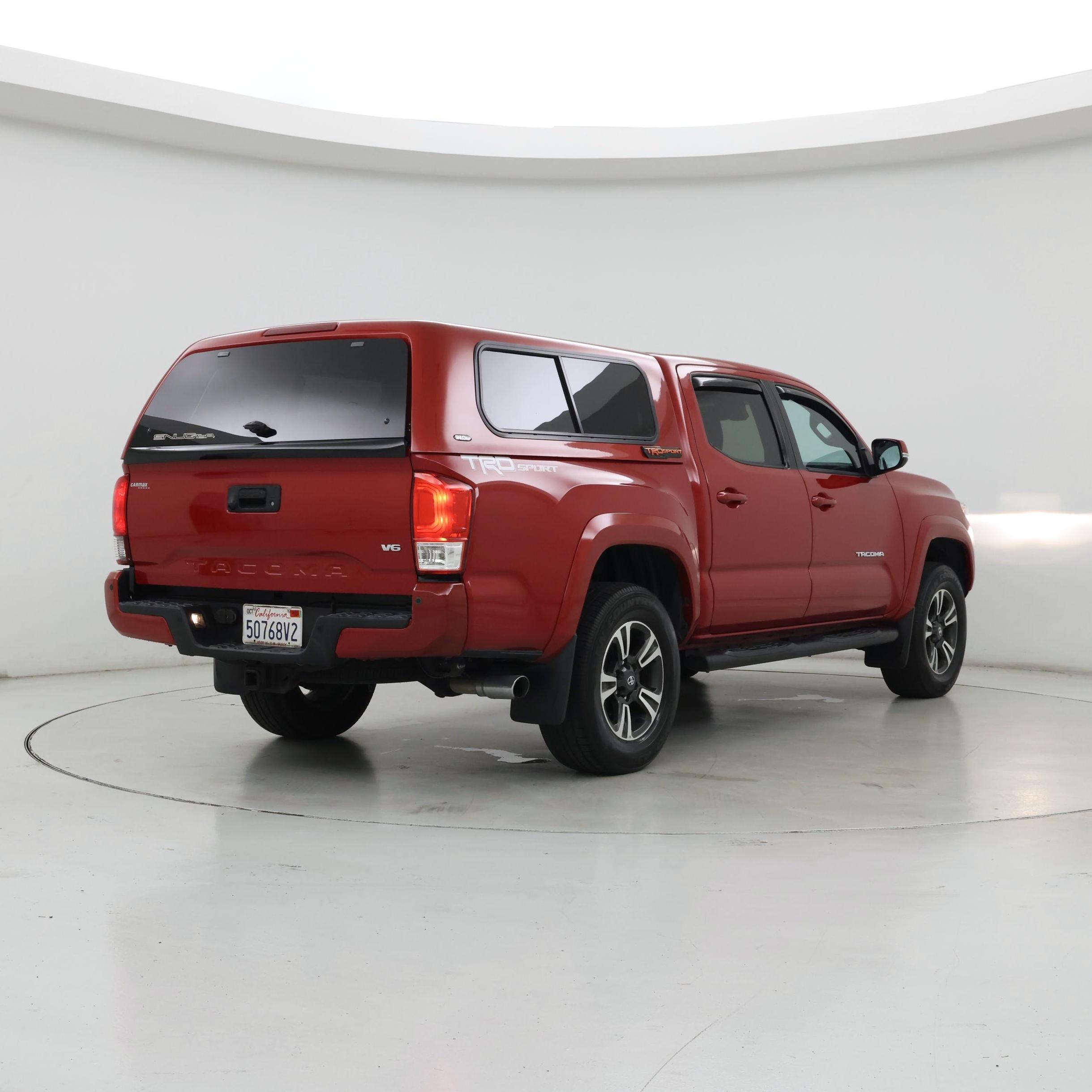 Thumbnail: 2019 Toyota Tacoma - 8