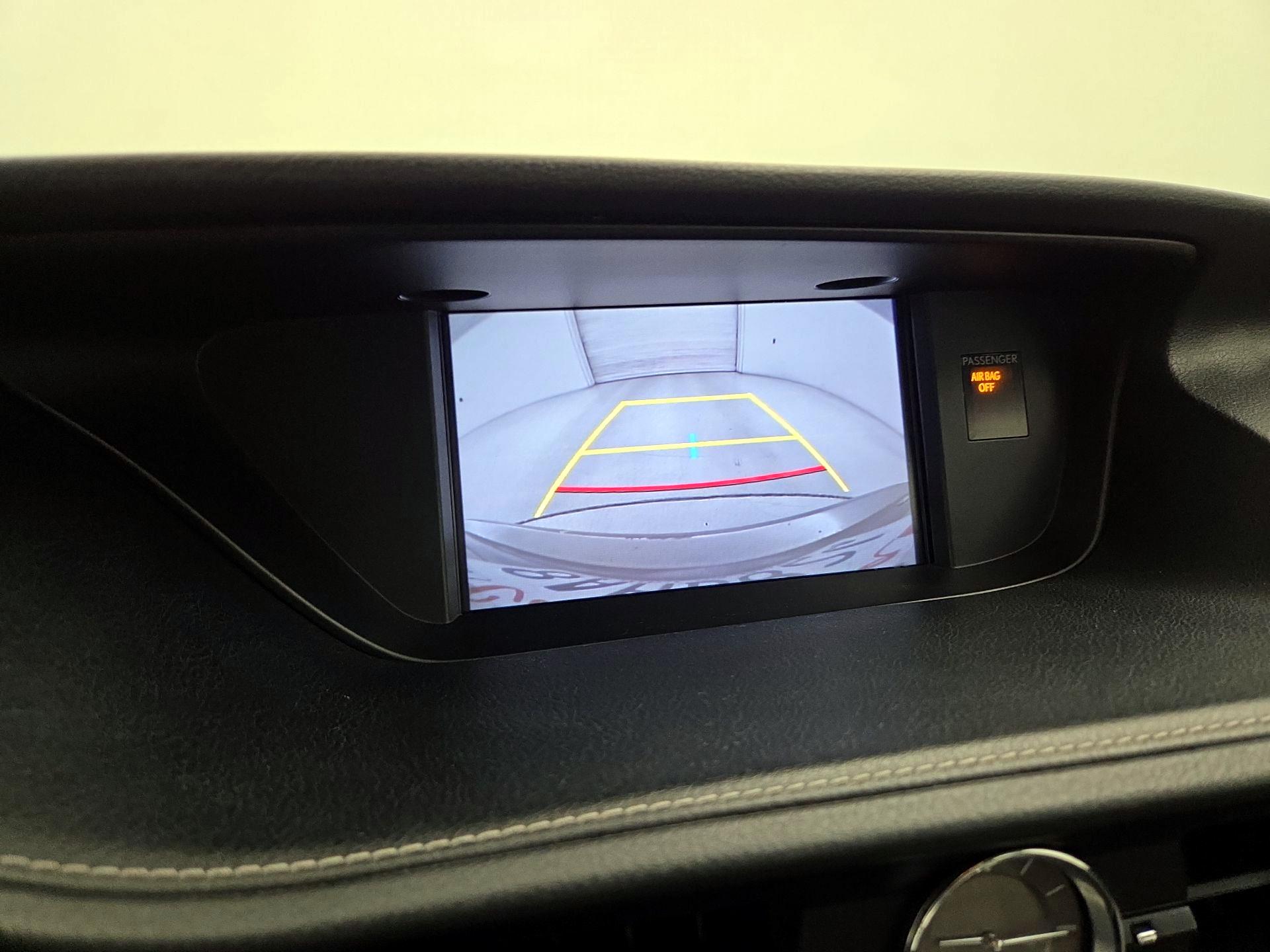 Thumbnail: 2017 Lexus ES - 14