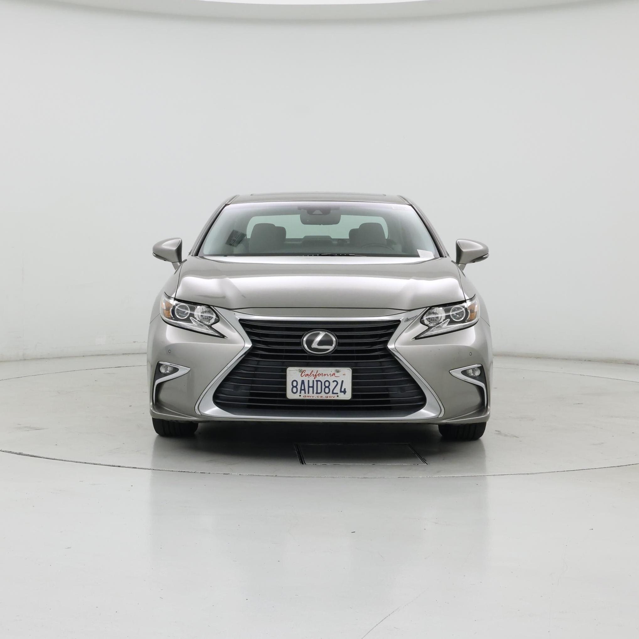 Thumbnail: 2017 Lexus ES - 5