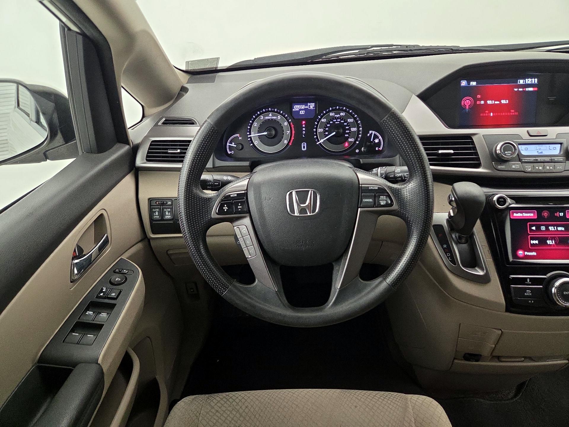 Thumbnail: 2015 Honda Odyssey - 10