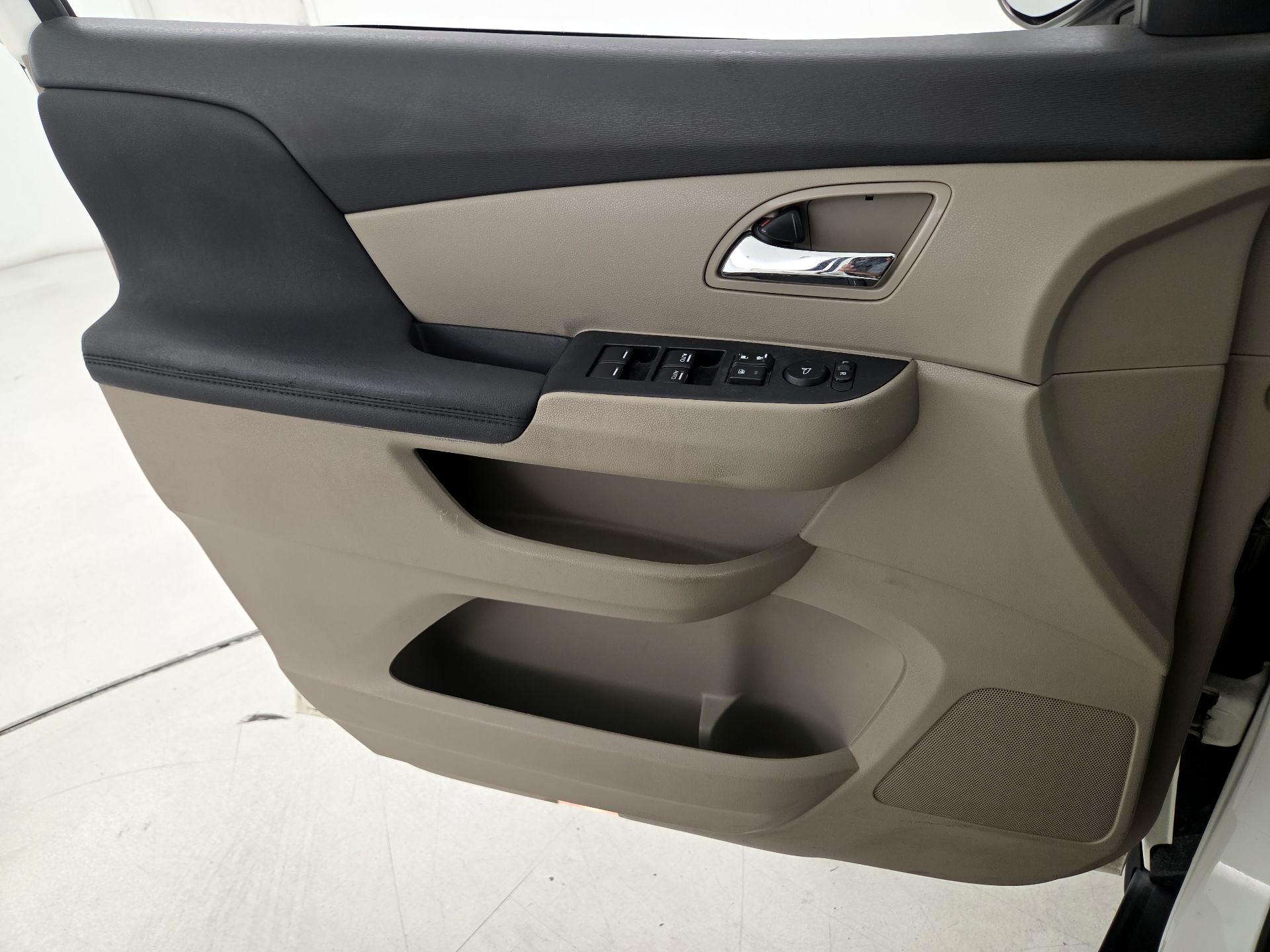 Thumbnail: 2015 Honda Odyssey - 12