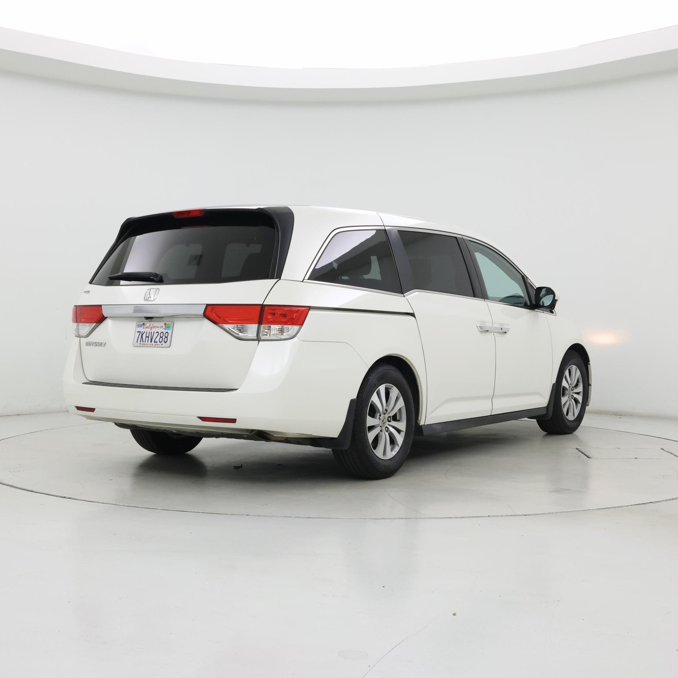 Thumbnail: 2015 Honda Odyssey - 8