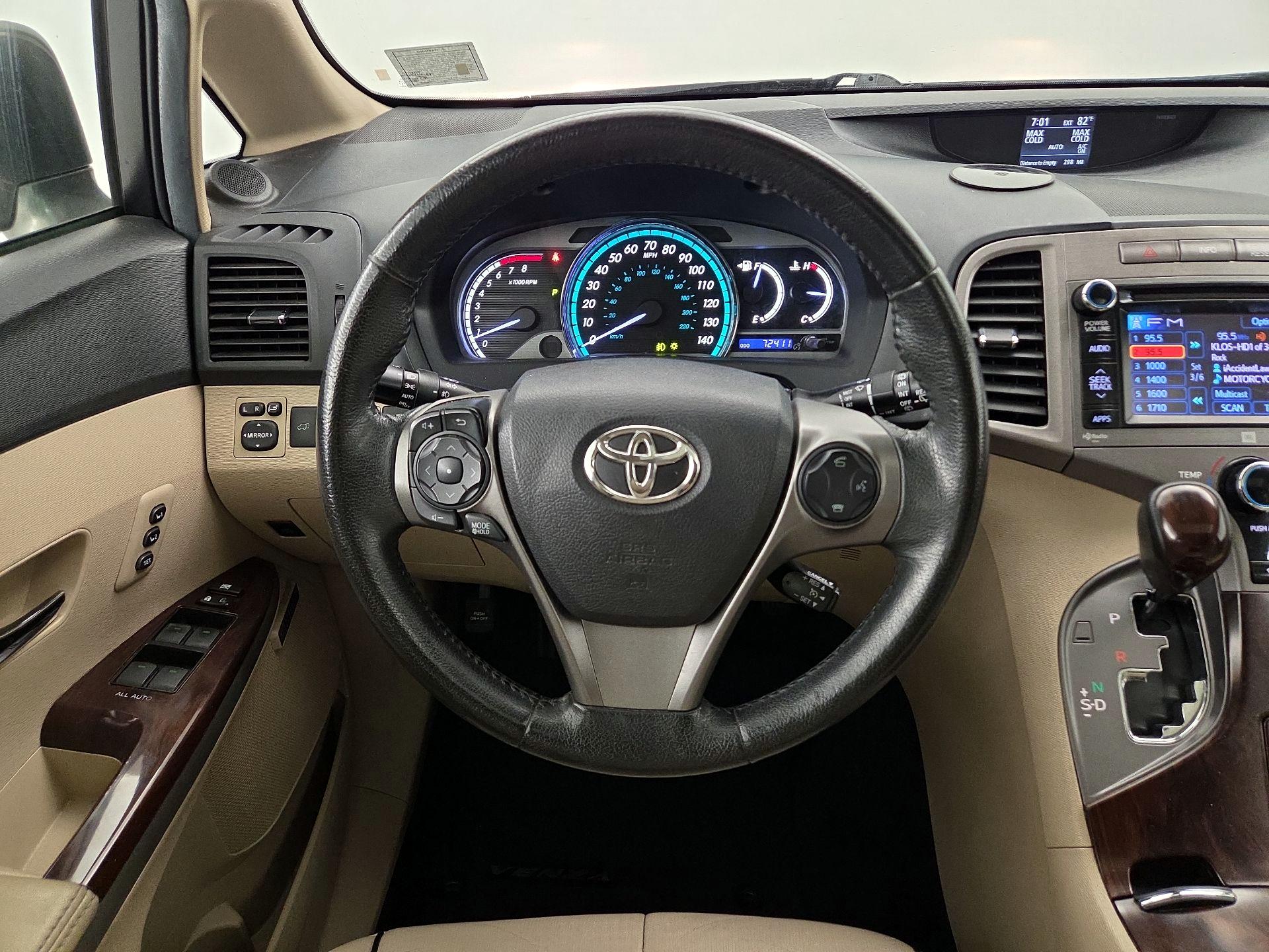 Thumbnail: 2014 Toyota Venza - 10