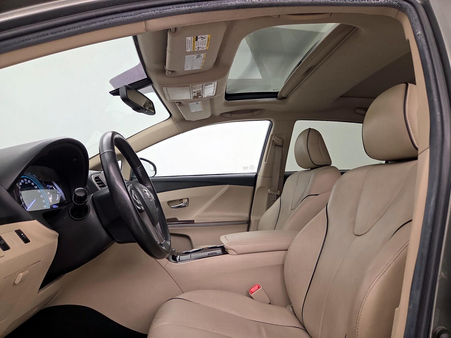 Thumbnail: 2014 Toyota Venza - 19