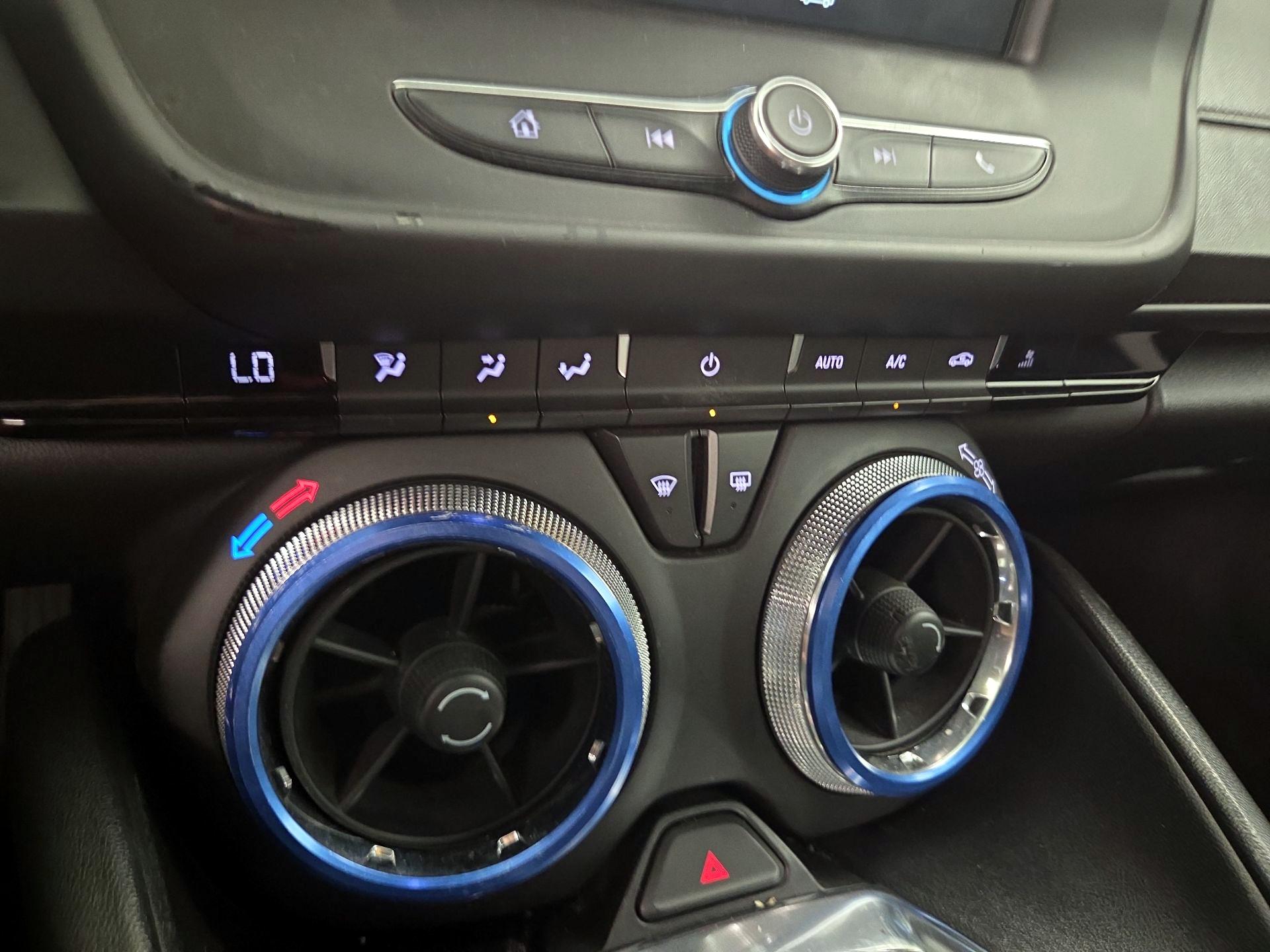 Thumbnail: 2019 Chevrolet Camaro - 16