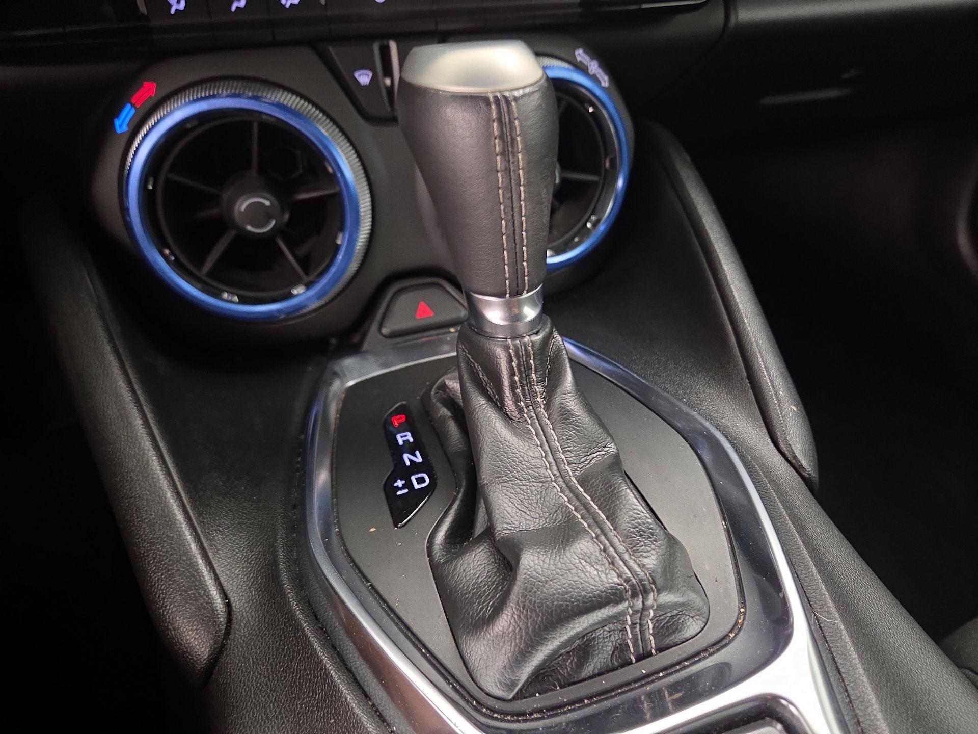 Thumbnail: 2019 Chevrolet Camaro - 17