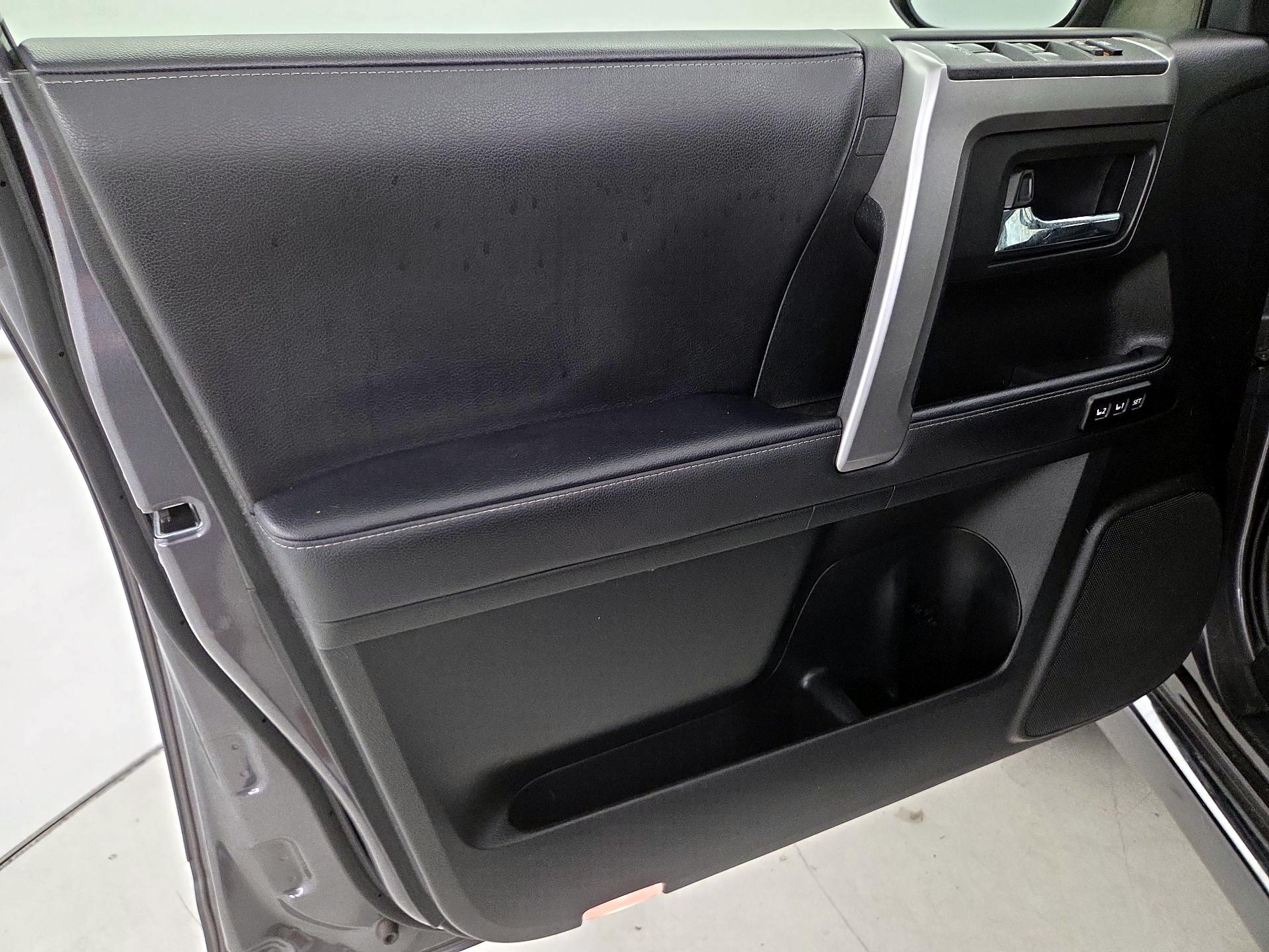 Thumbnail: 2023 Toyota 4Runner - 12