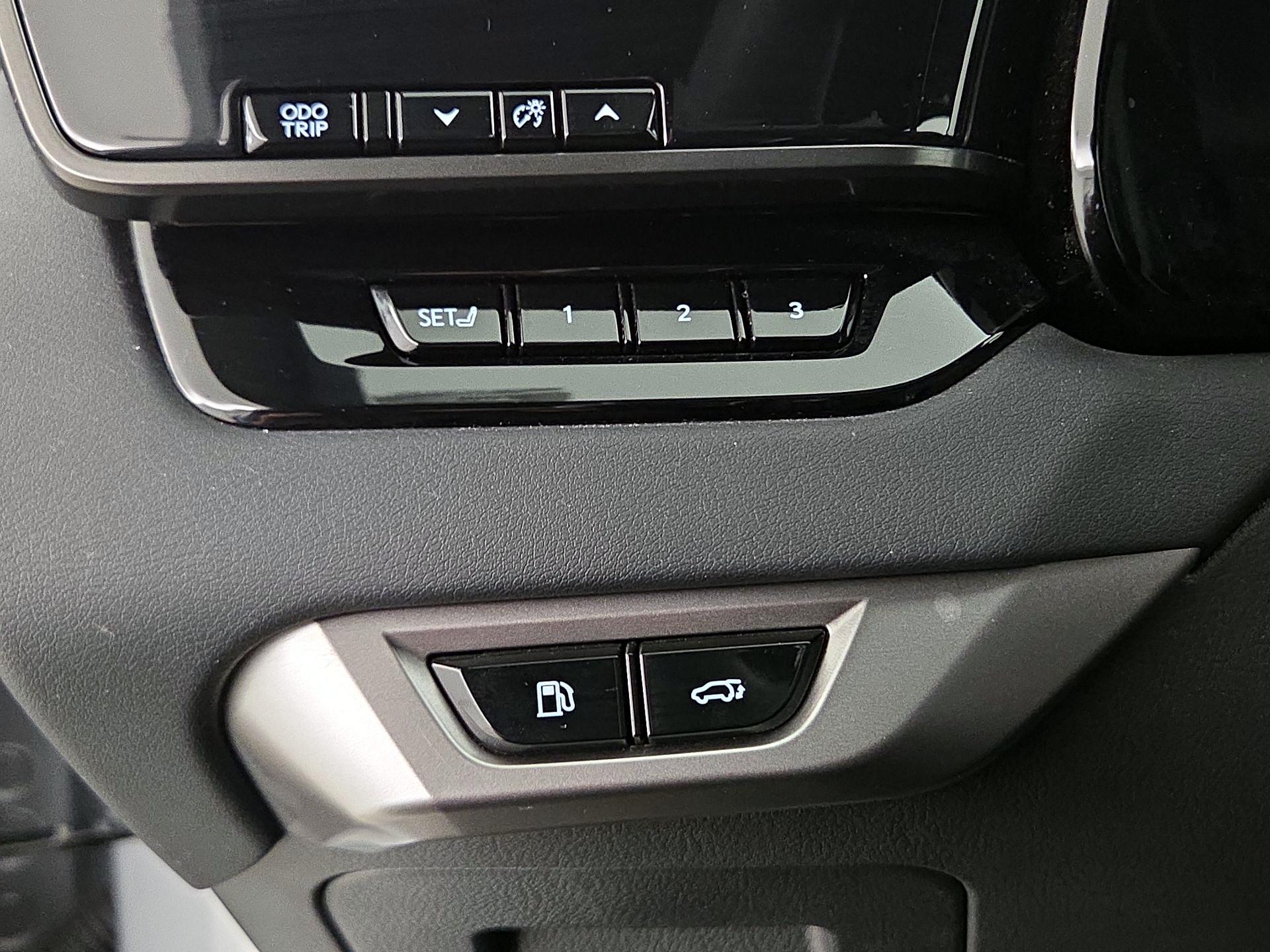 Thumbnail: 2023 Lexus RX - 13