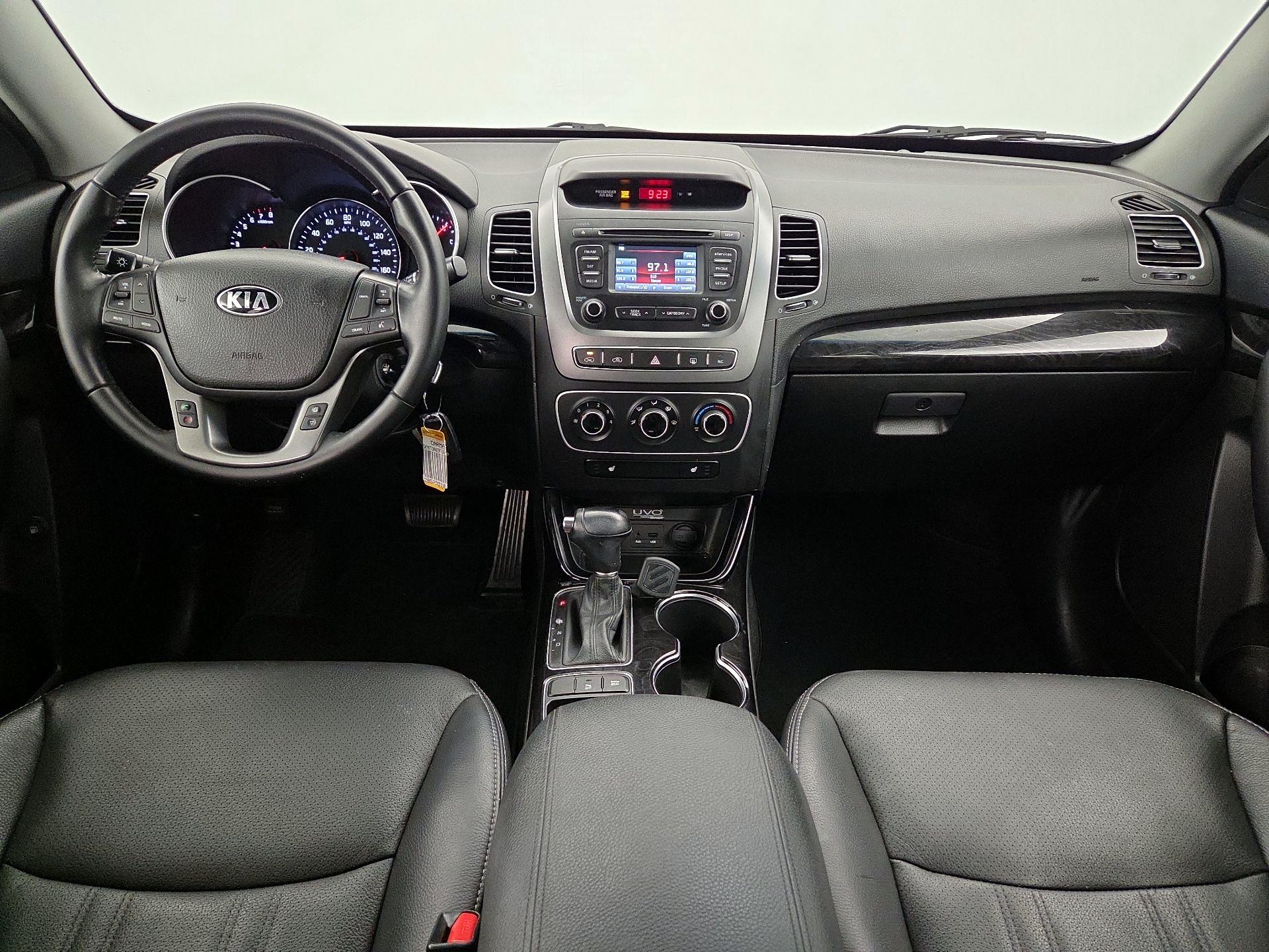 Thumbnail: 2015 Kia Sorento - 9