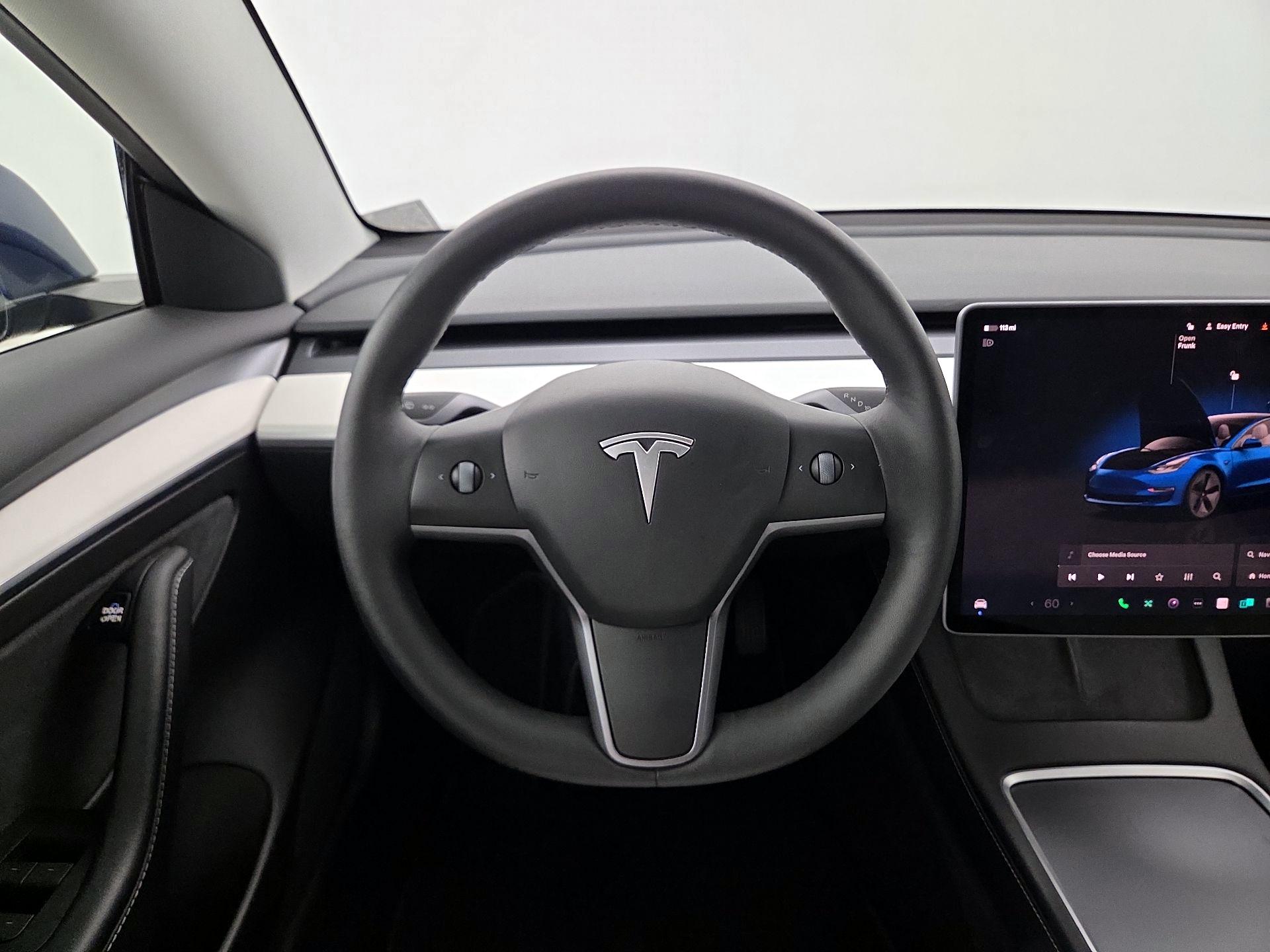 Thumbnail: 2022 Tesla Model 3 - 10