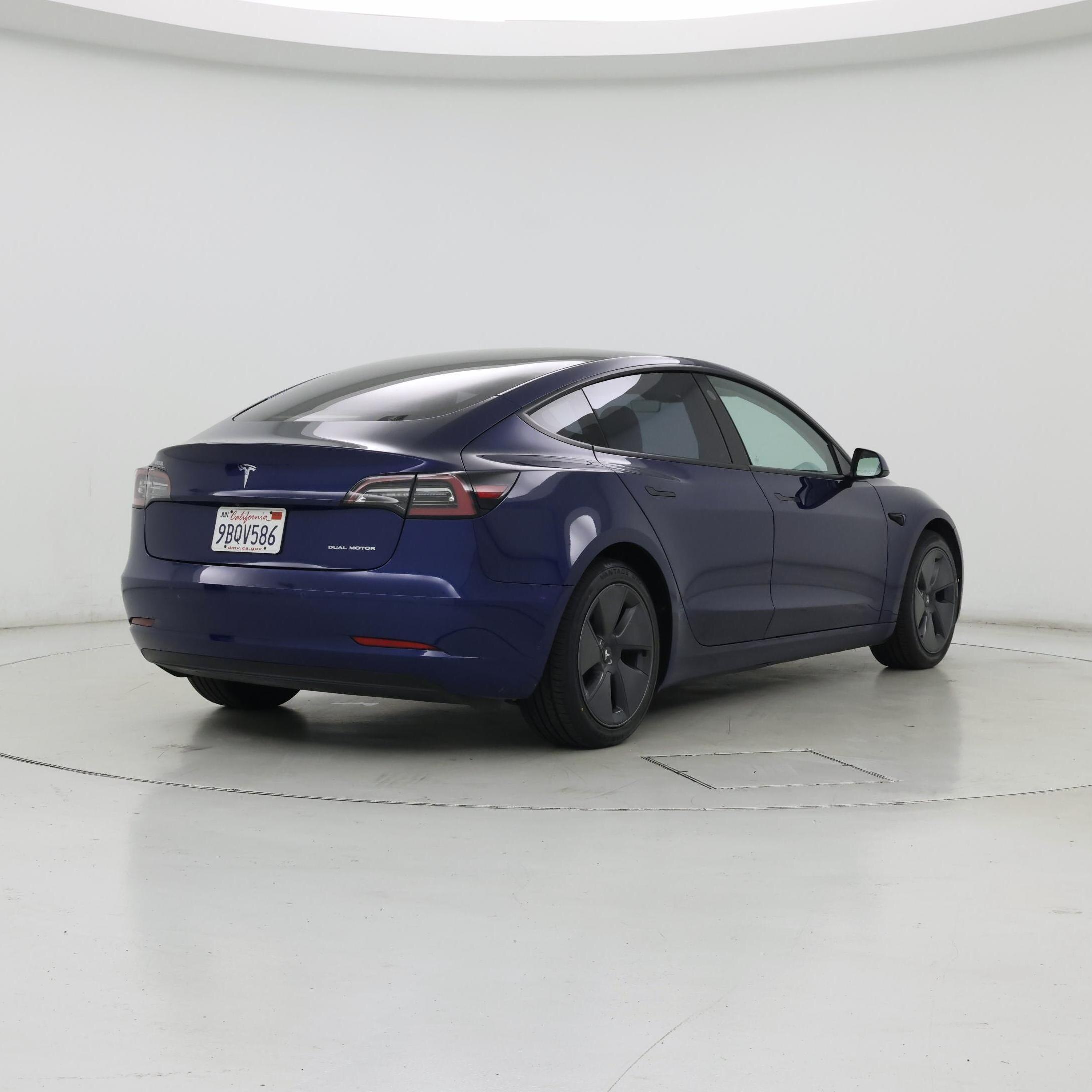 Thumbnail: 2022 Tesla Model 3 - 8