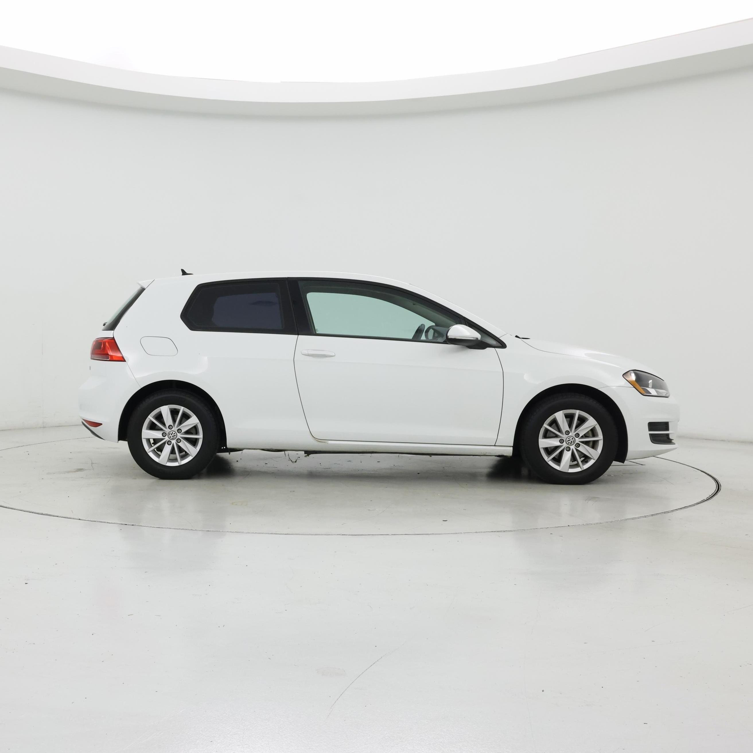 Thumbnail: 2015 Volkswagen Golf - 7