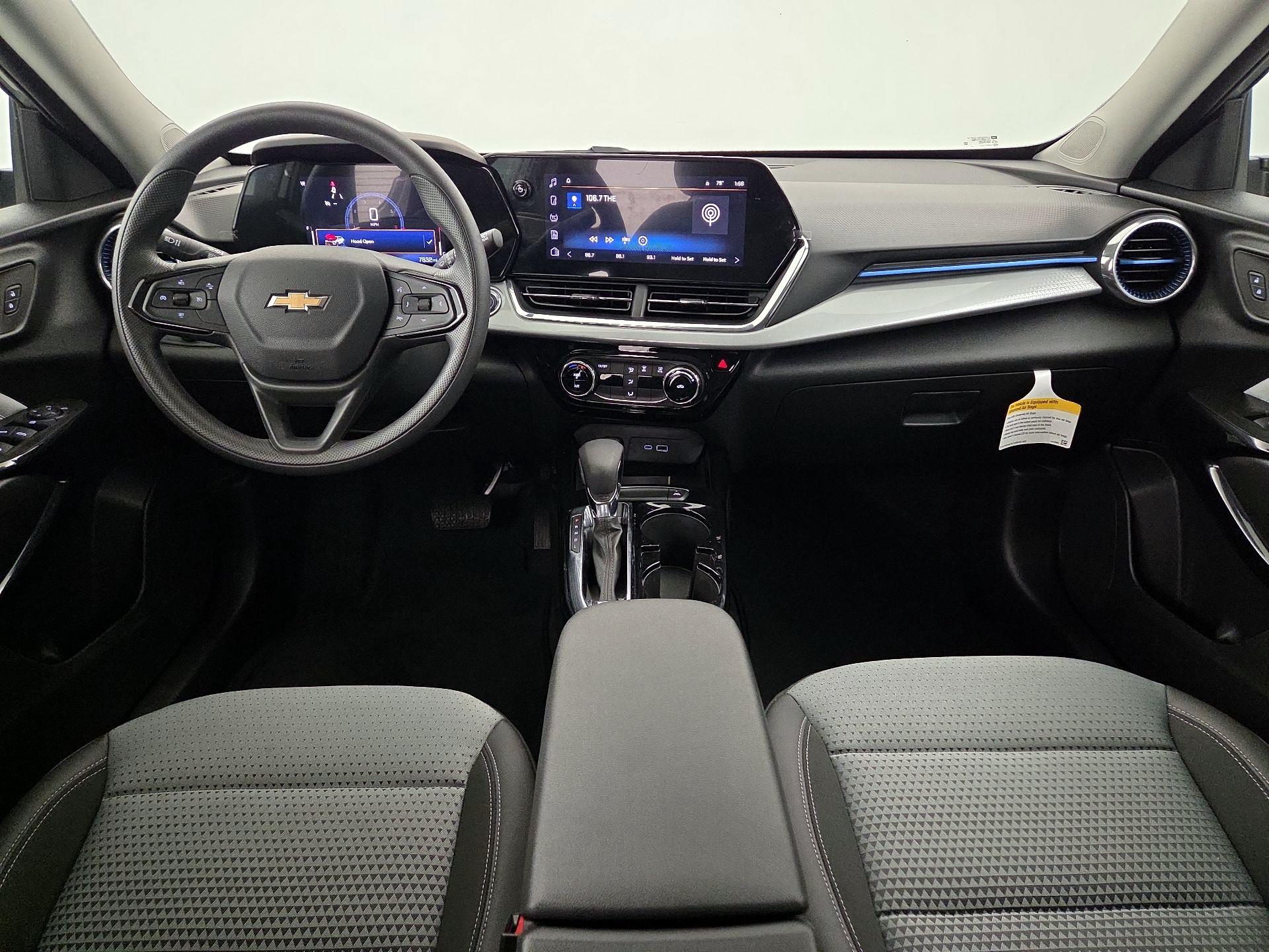 Thumbnail: 2025 Chevrolet Trax - 9