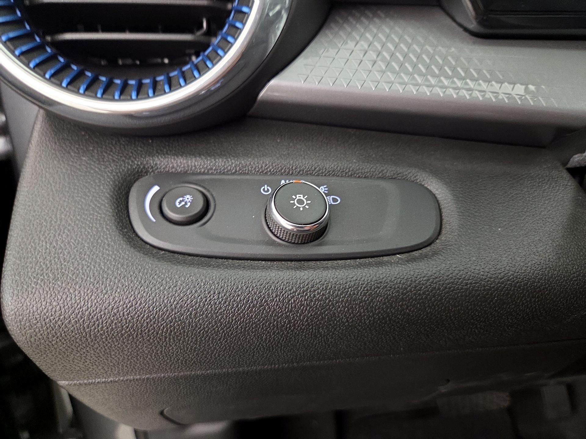 Thumbnail: 2025 Chevrolet Trax - 13