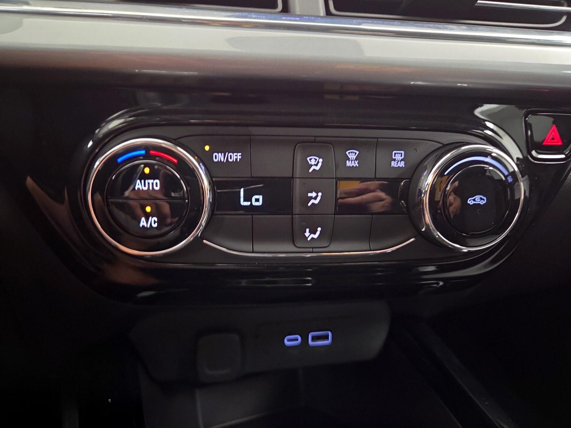 Thumbnail: 2025 Chevrolet Trax - 16