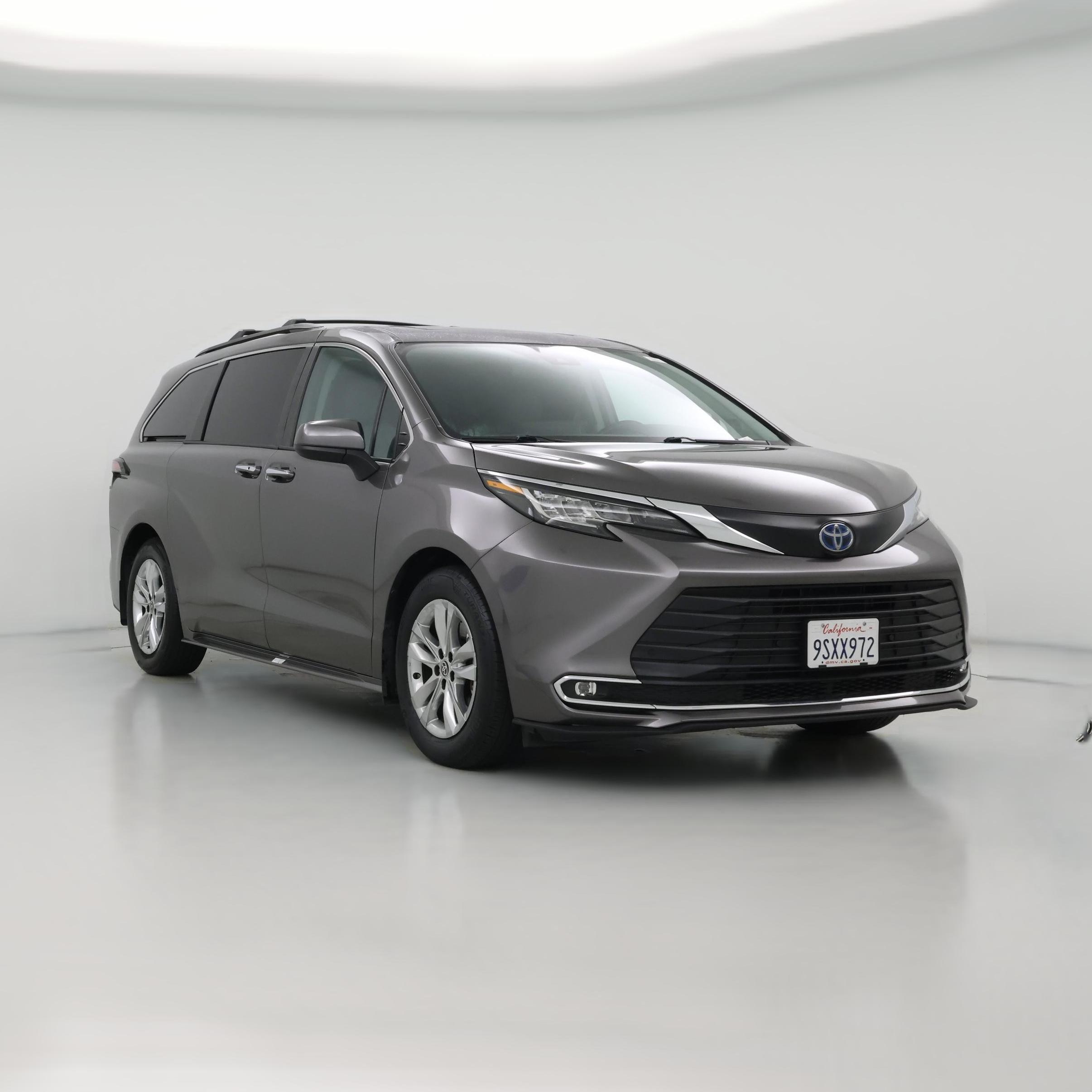 Thumbnail: 2023 Toyota Sienna - 1