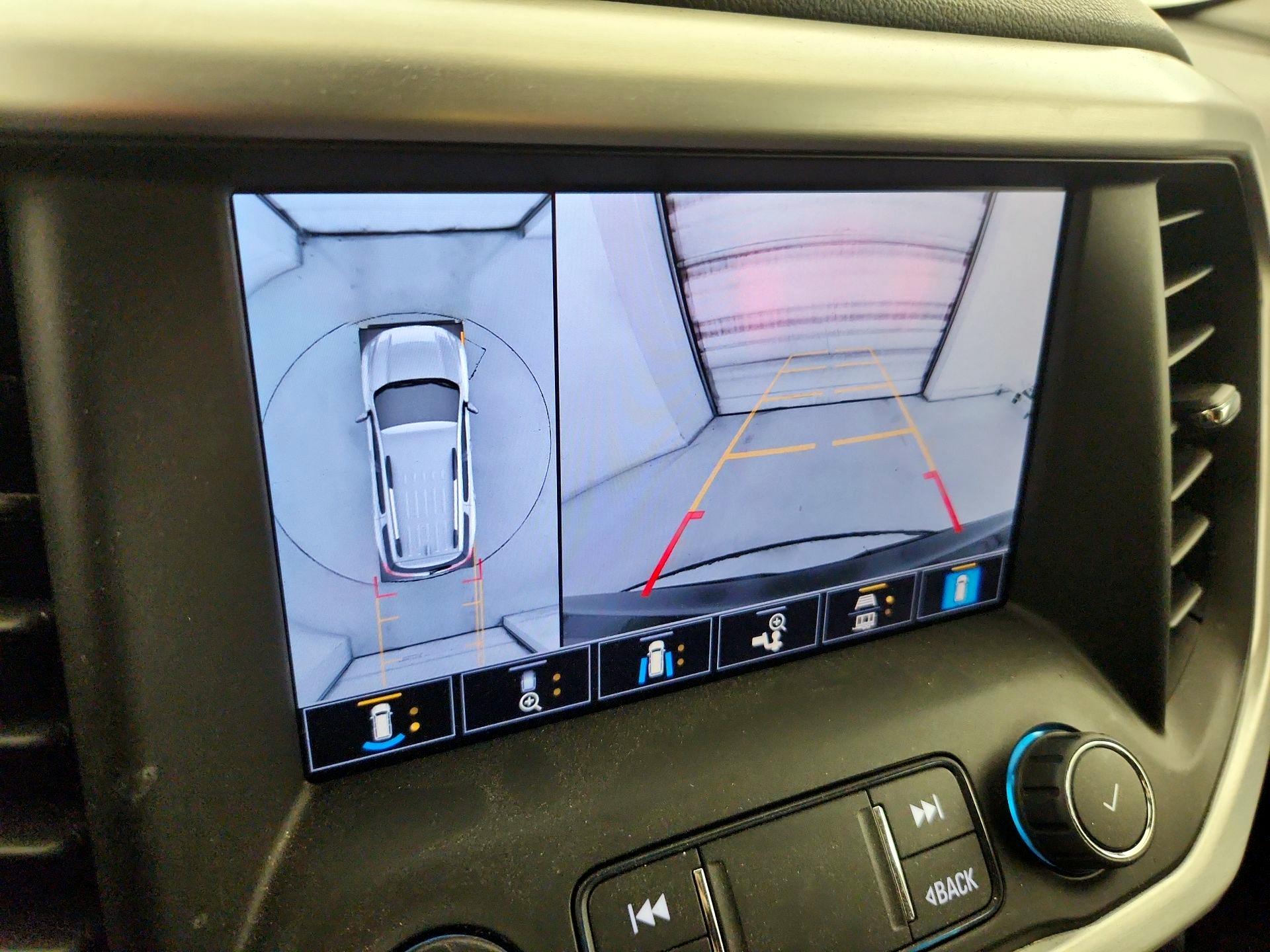 Thumbnail: 2023 GMC Acadia - 14