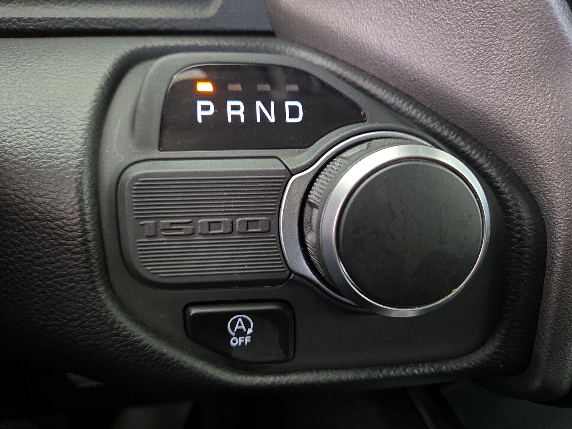Thumbnail: 2025 RAM 1500 - 18